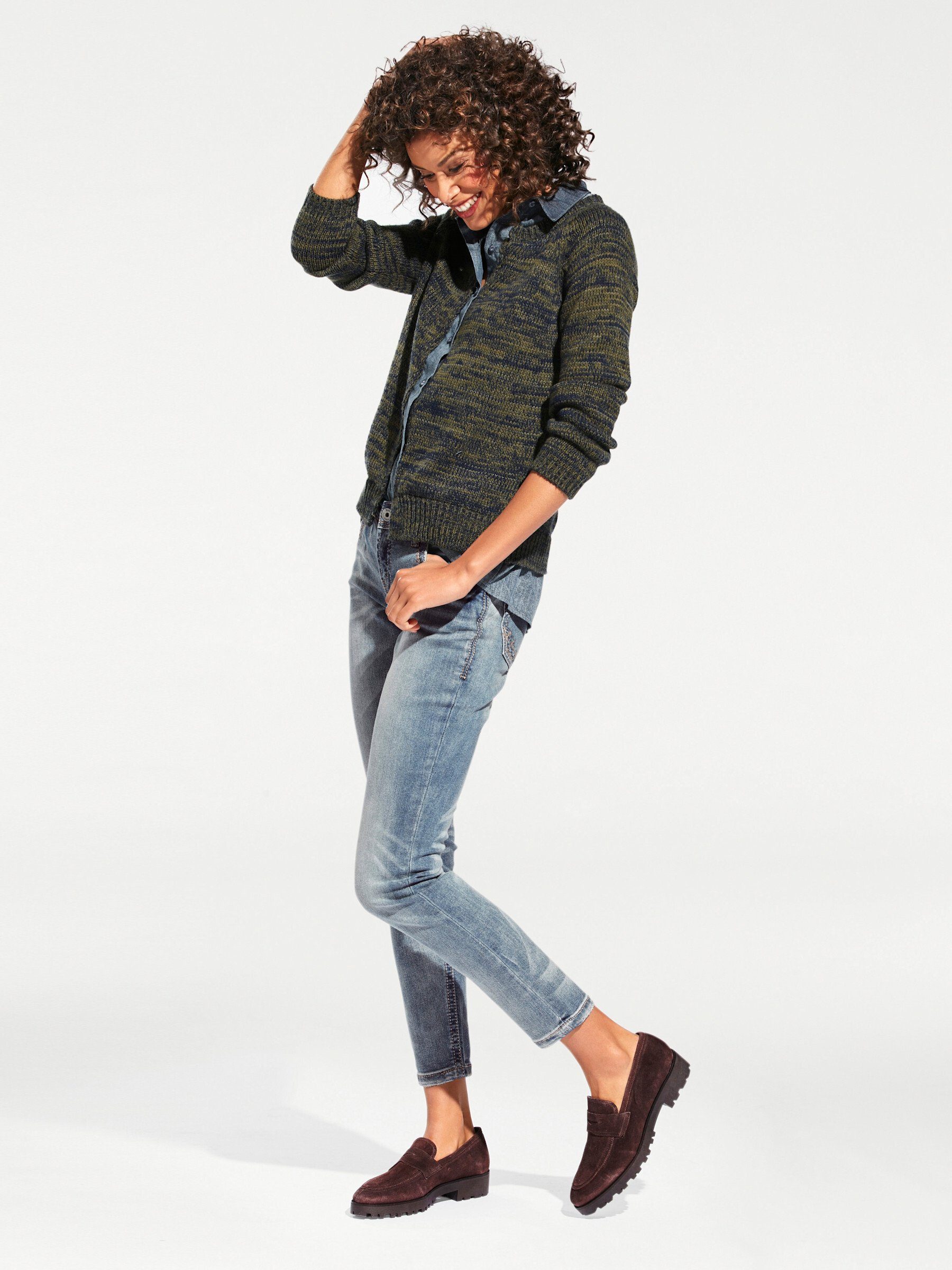 heine Bequeme Jeans Bauchweg-Jeans leicht vertieft – Bild 4 von 5