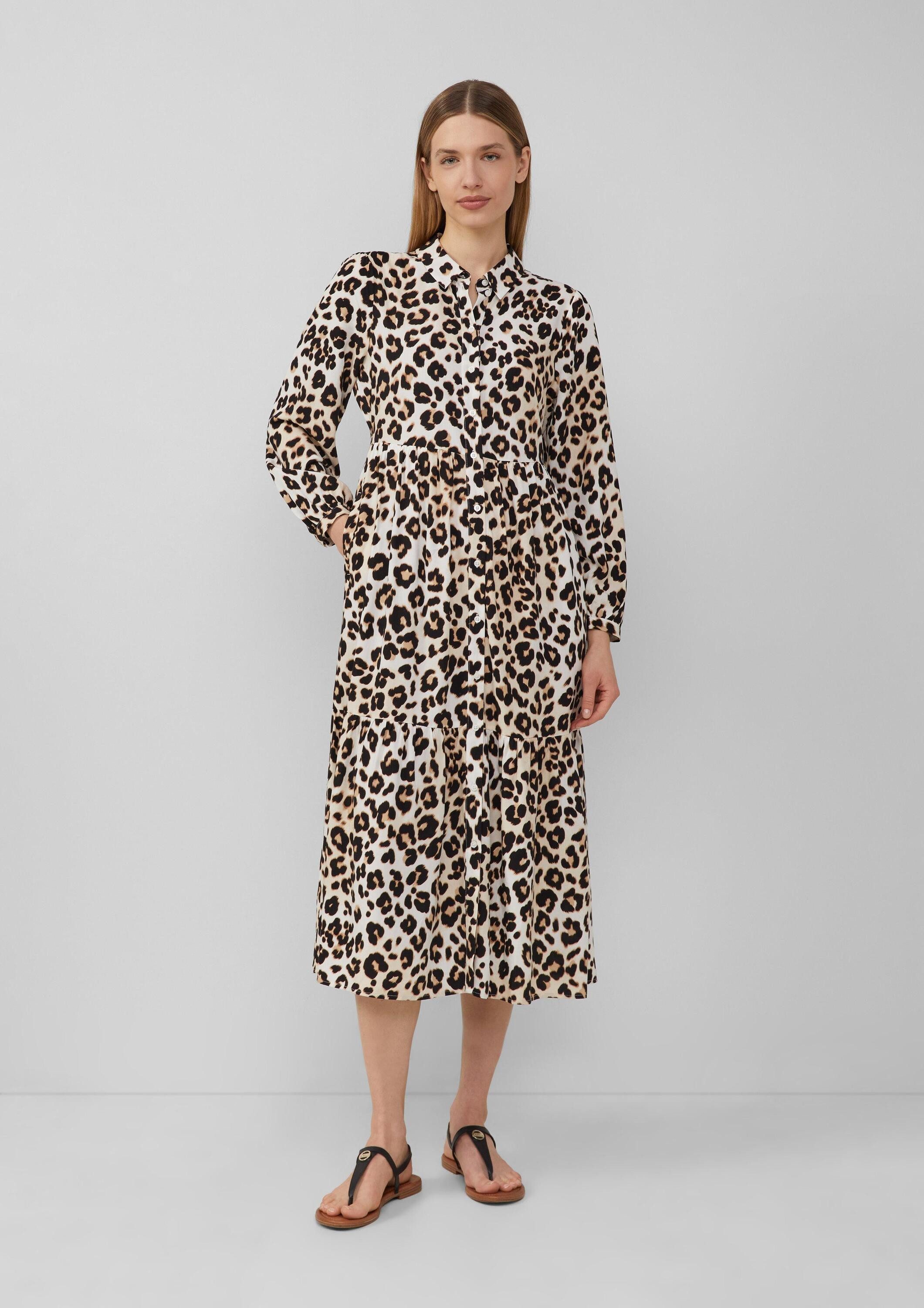 s.Oliver Midikleid Kleid Viskose-Kleid in Midi-Länge mit Leo-Muster günstig online kaufen