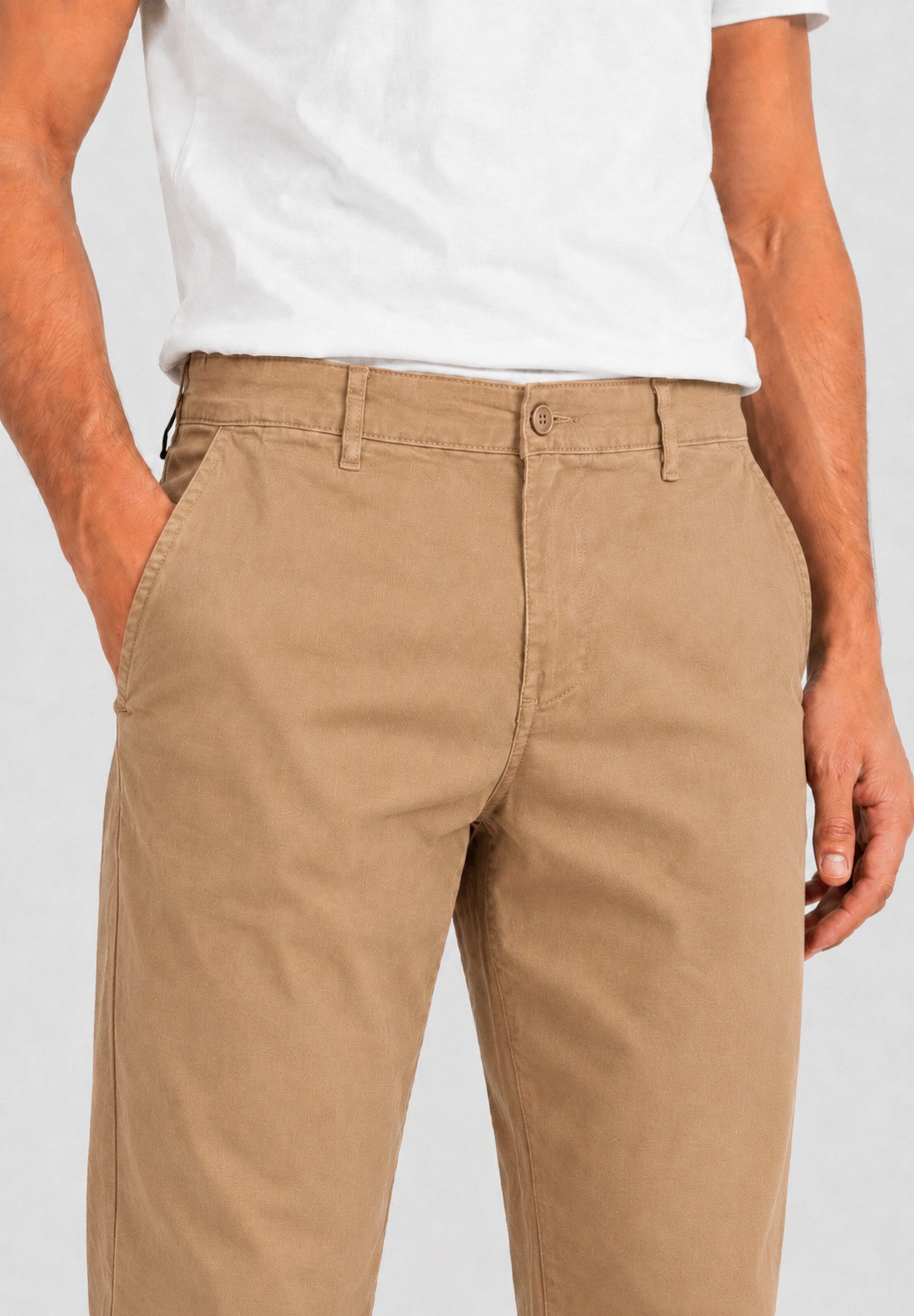 Elara Chinohose — Herren Chinohose Regular Fit – Gerade Stoffhose mit Seitentaschen – Bild 5 von 5