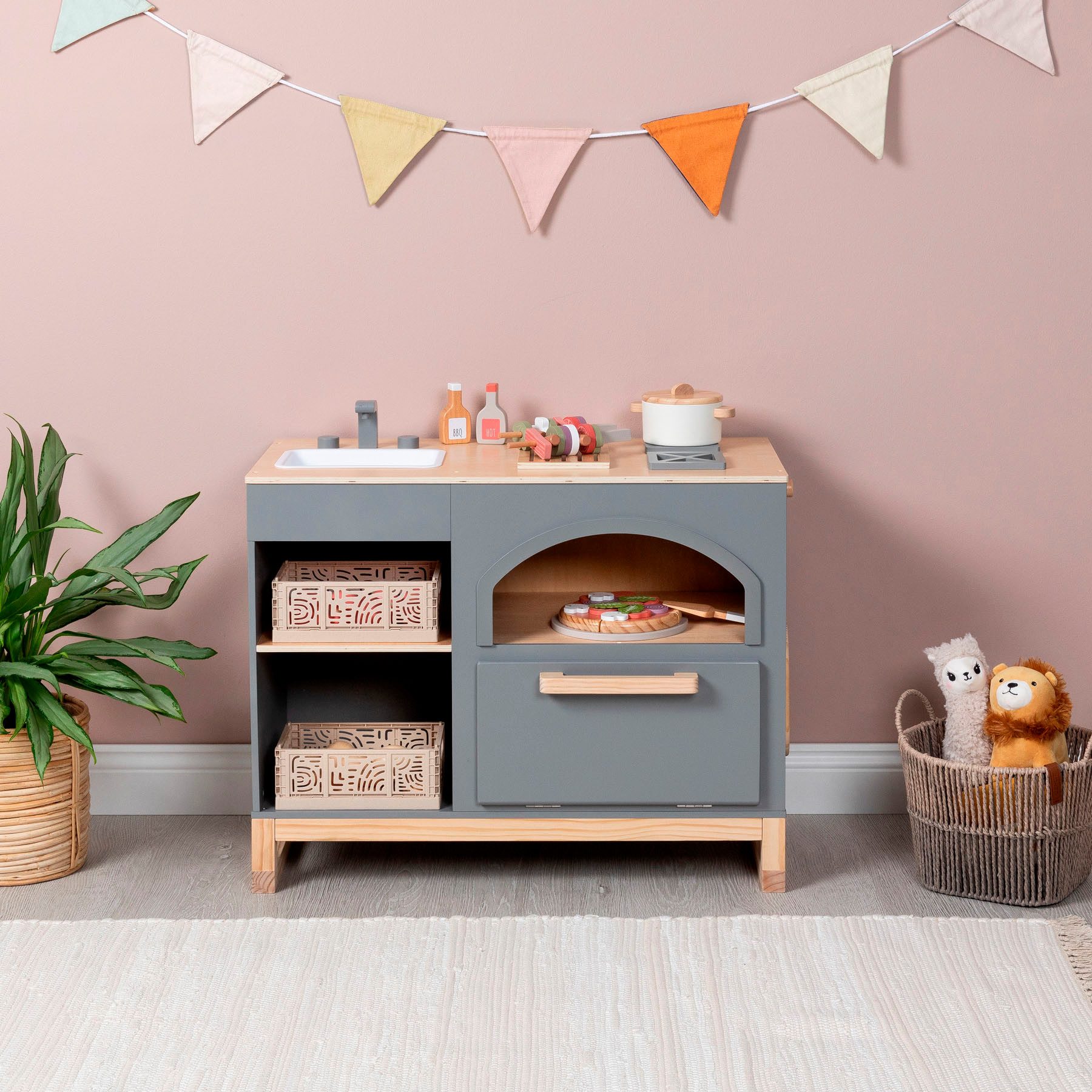 MUSTERKIND® Spielküche Taxus, dunkelgrau/natur Holz