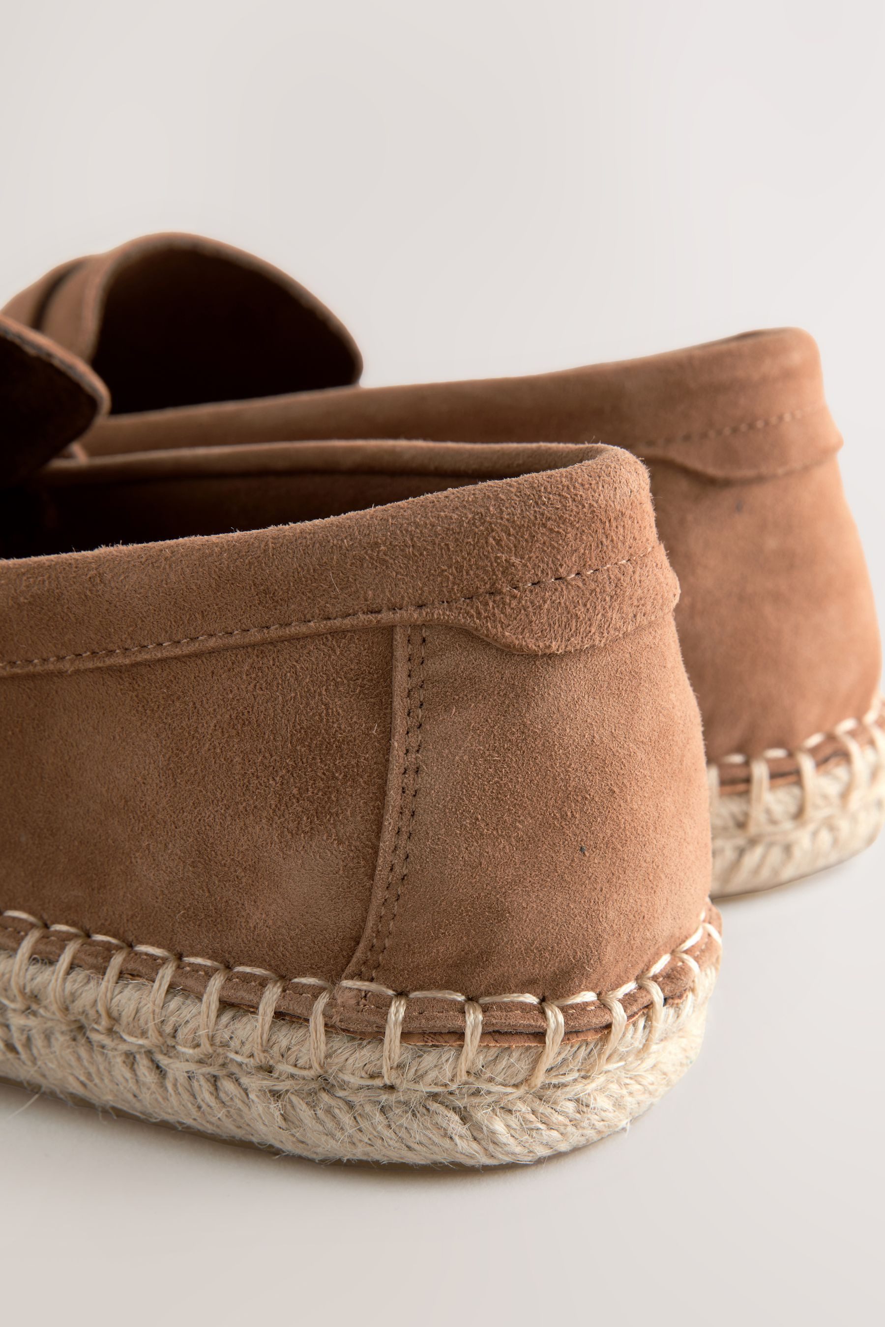 Next Espadrille-Loafer aus Veloursleder Loafer (1-tlg)