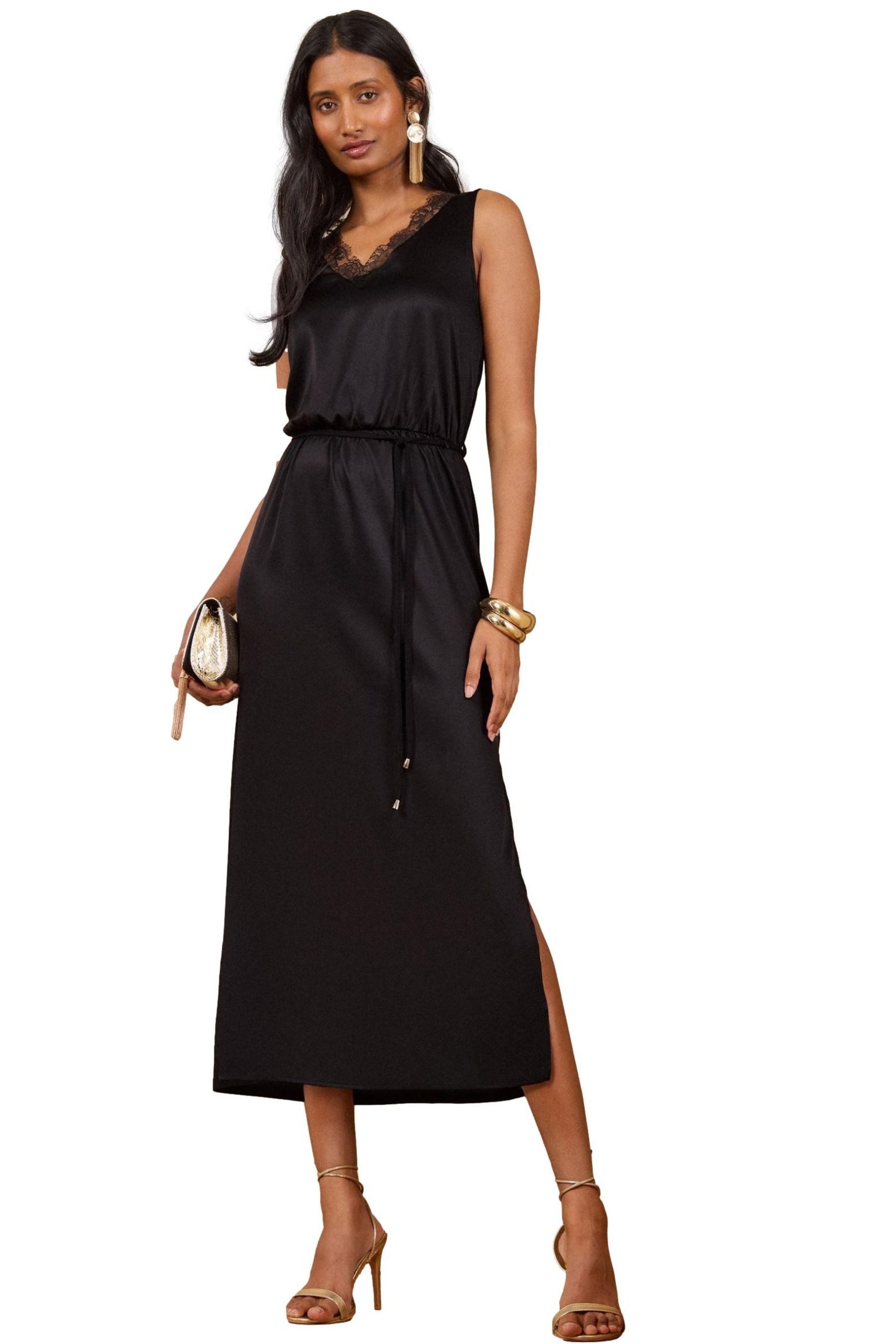 Love & Roses Midikleid Love & Roses Satin-Midikleid mit Spitzenbesatz (1-tlg)