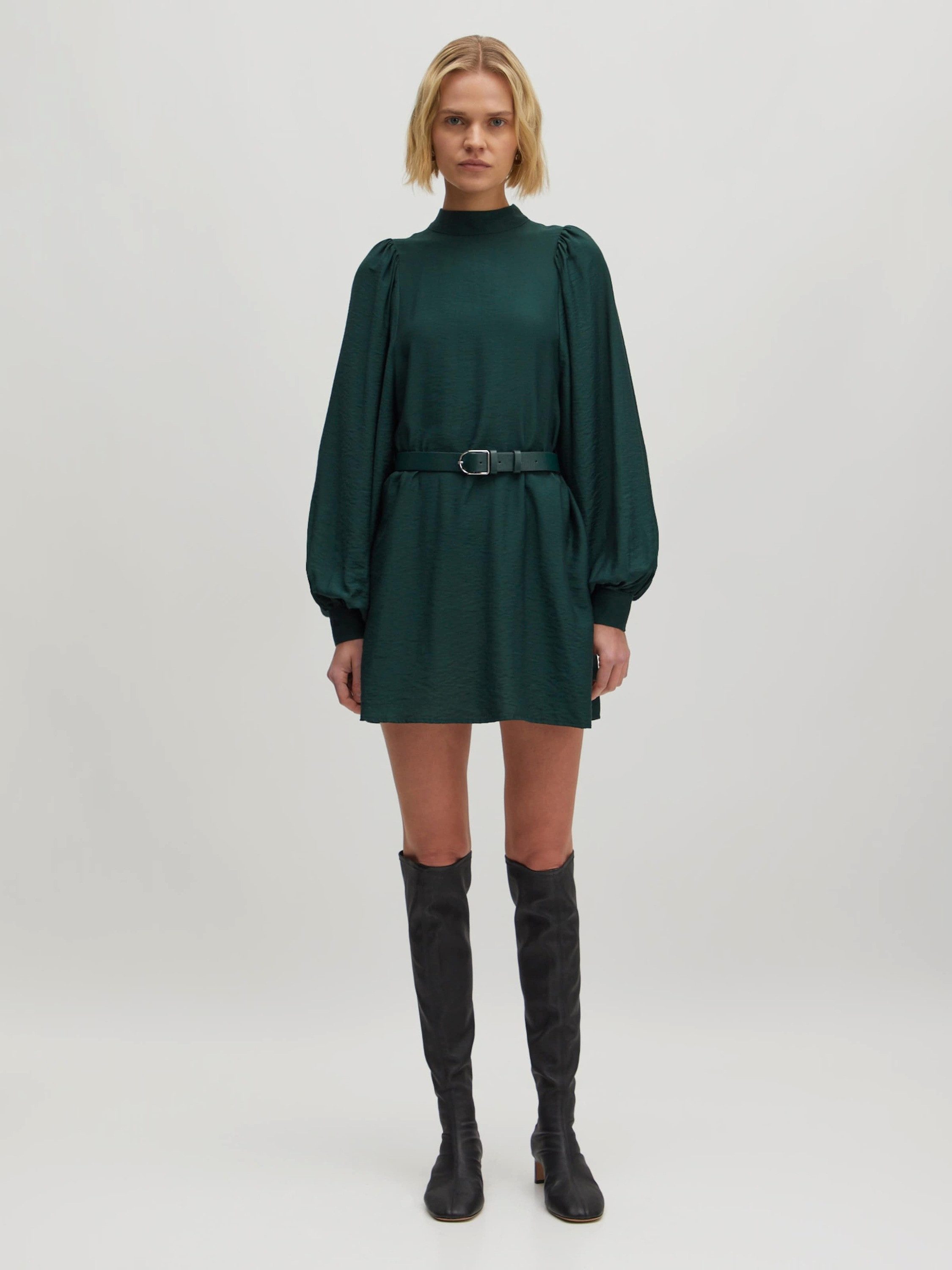 EDITED Sommerkleid Addie (1-tlg) Drapiert/gerafft günstig online kaufen