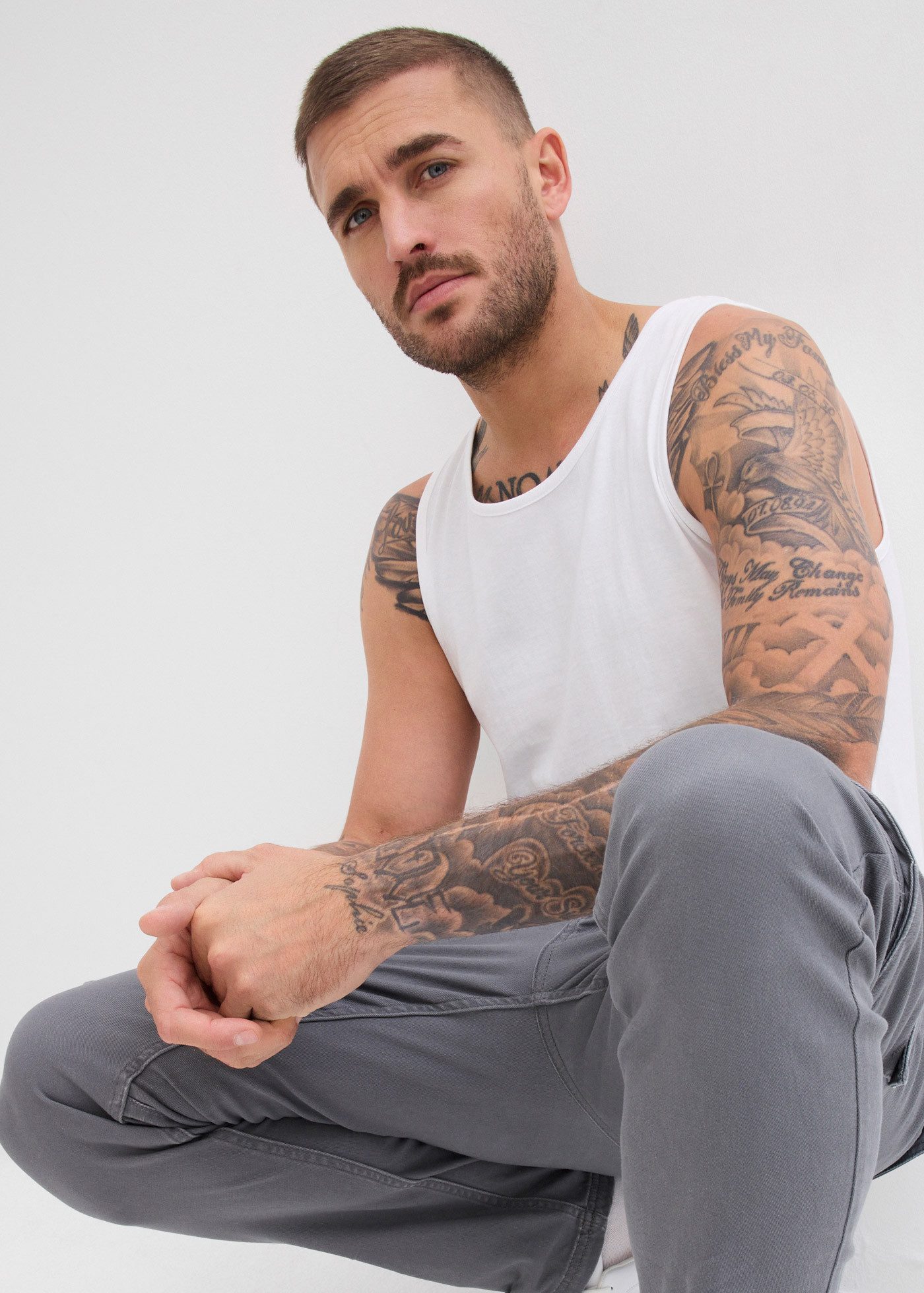 bonprix Tanktop (Packung, 3-tlg) Regular Fit, Rundhalsausschnitt