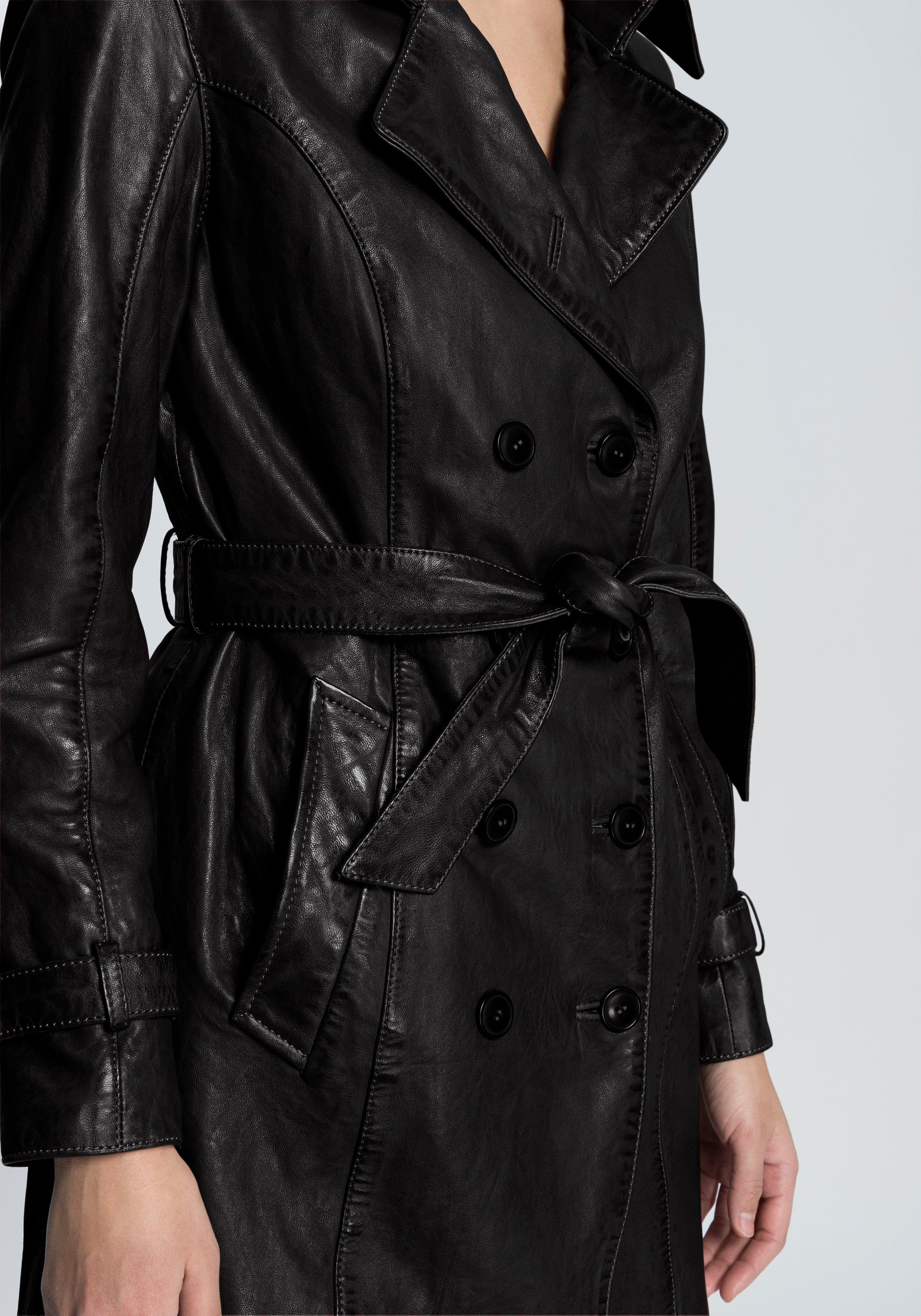 black mit femininer Leder-Trenchcoat (2-tlg., Taresa Bindegürtel Gipsy Ledermantel Bindegürtel) mit