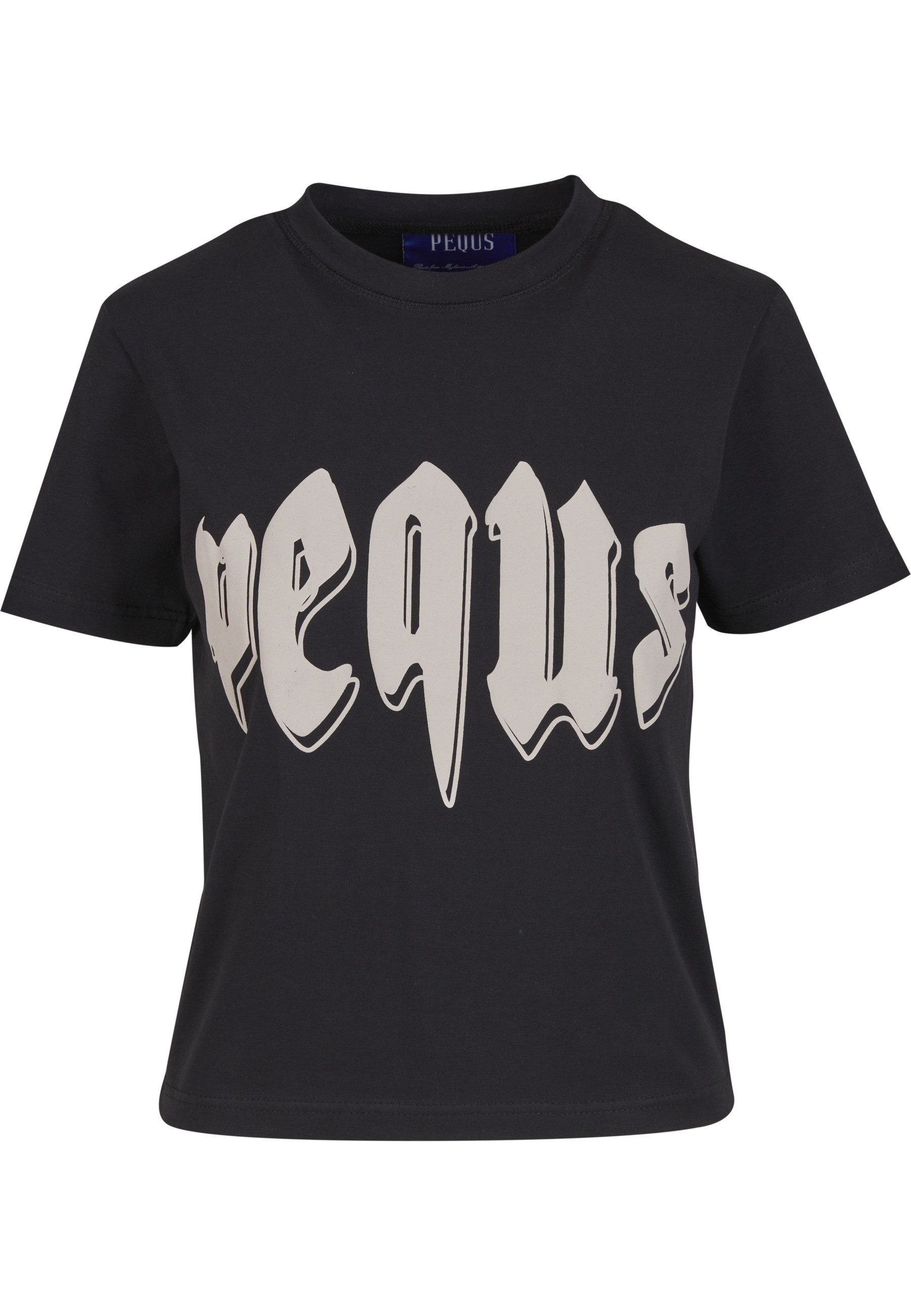 PEQUS T-Shirt PEQUS PEQUS Fitted Outlined Mythic Logo T-shirt (1-tlg)