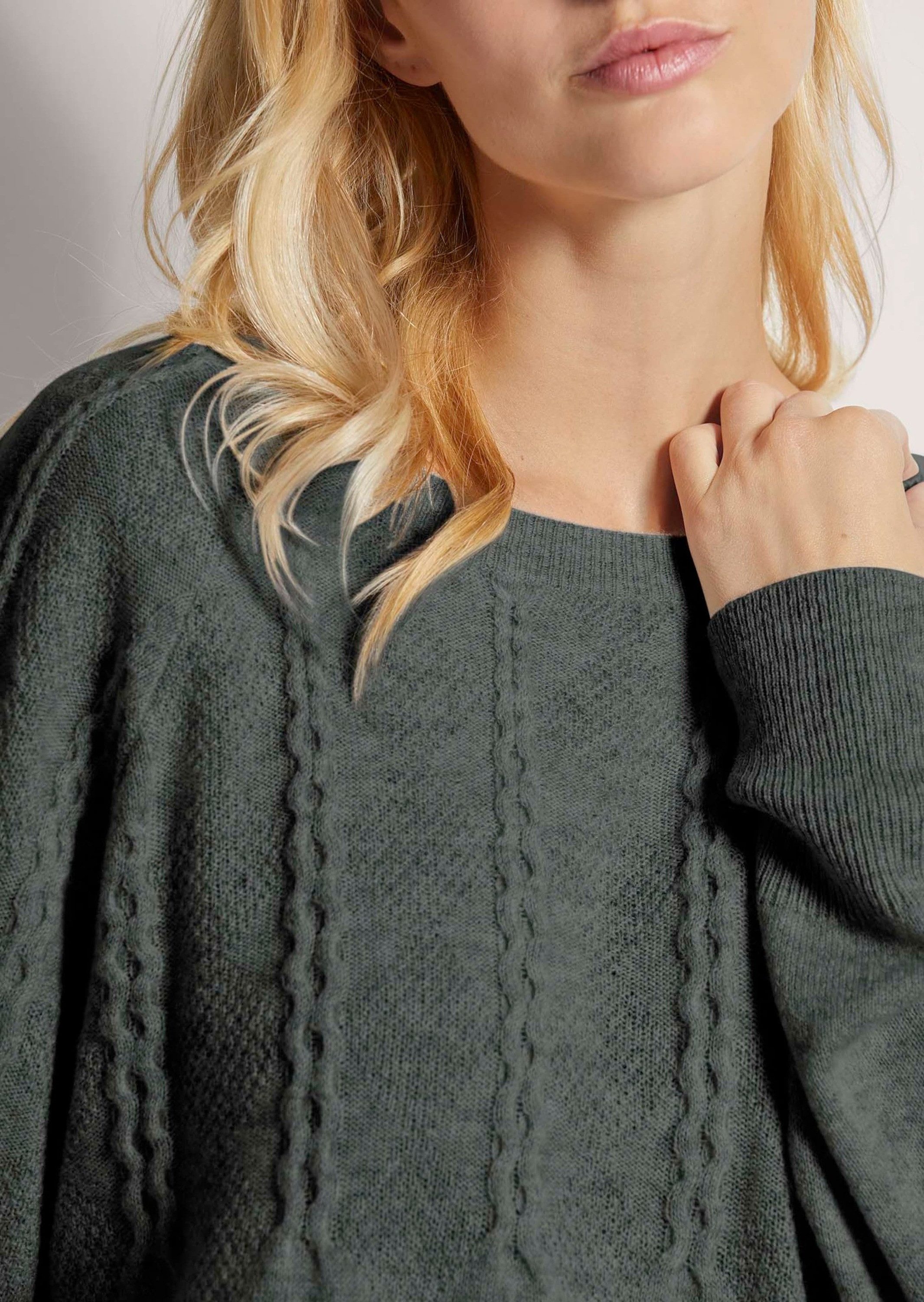 MADELEINE Strickpullover Rundhals-Pullover mit Zopfmuster Melierte Optik, U-Boot-Ausschnitt, ohne Verschluss