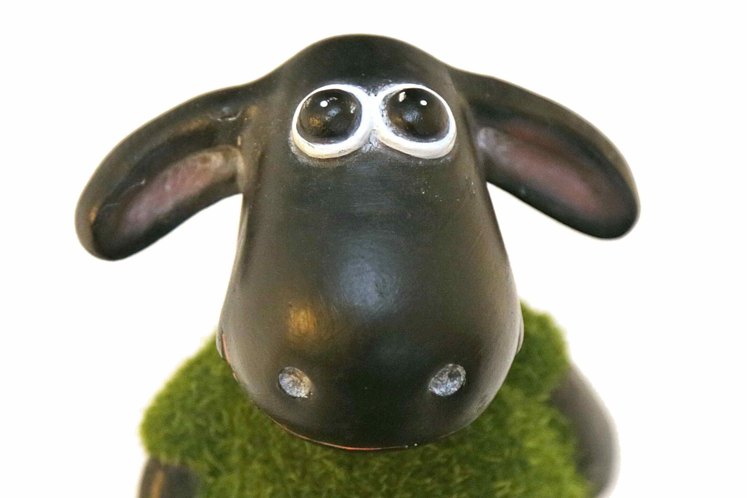 18cm, Schaf (mit Collection 2 Casa Dekofigur grün Höhe: auf Dekofigur Rasenfell) Jänig Schaf by stehend, Beinen