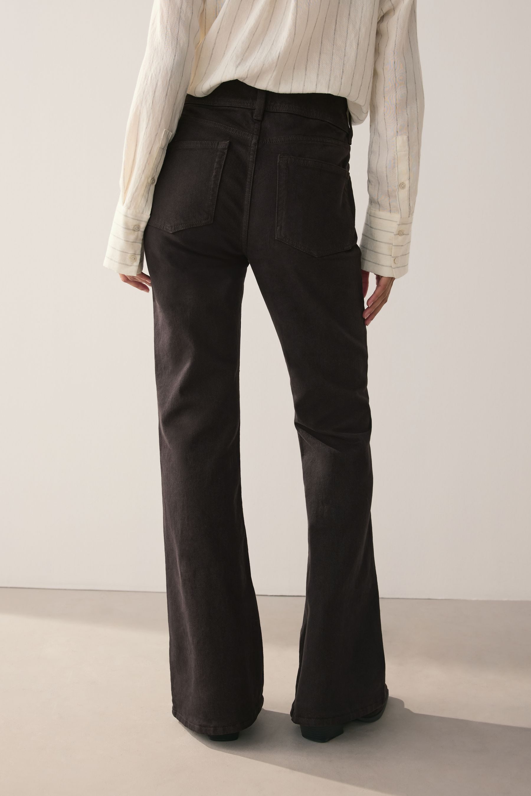 Next Stretch-Jeans Hochbund-Schlagjeans mit Stretch (1-tlg)