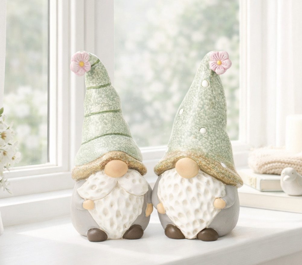 LB H&F Lilienburg Dekofigur 2er SET Wichtel Zwerg Deko Frühling Frühlingsdeko Dekofigur Blume (Fensterdeko Eingang Tür Tisch Geschenkidee Mitbringsel Muttertag Mama Mutter Fenster Tür basteln Landhaus Shabby Hygge Herbst Willkommen Osterdeko grün Frühlingsdekoration Tischdeko Tisch Dekoration Sommer Hochzeit Herbst Winter Geburtstag Frühjahr Muttertag Geschenkidee, Objekt Skulptur Geschenkset, Keramik Porzellan Objekt Skulptur), zum hinstellen aufstellen groß, Frühjahr Ostern Gartenzwerg Herbstdeko Dekoration Fensterbrett), Aufsteller Figur außen draußen Dekofigur Figur modern Frühlingsdeko