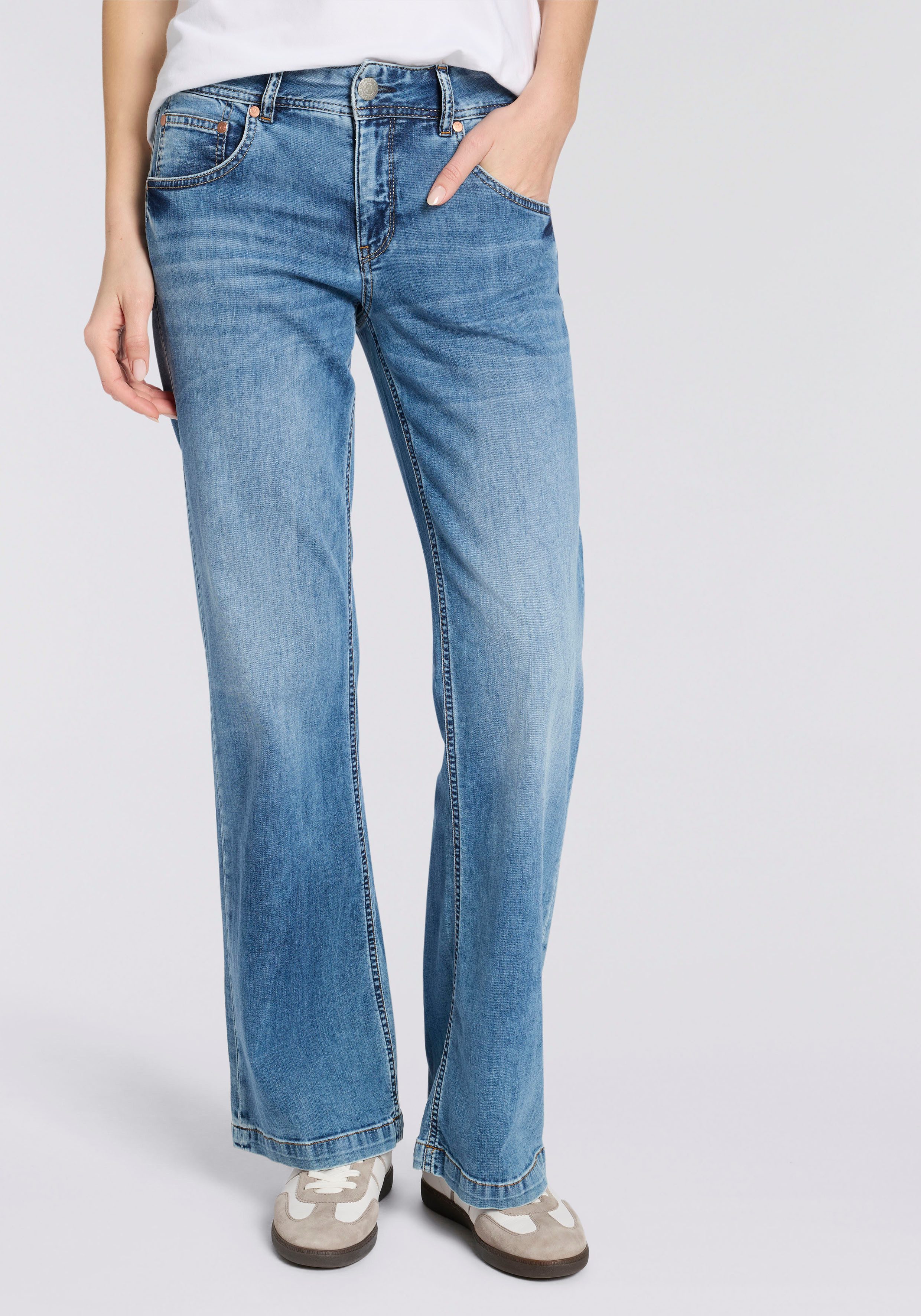 Herrlicher 5-Pocket-Jeans Edna Denim Light im Flared Fit
