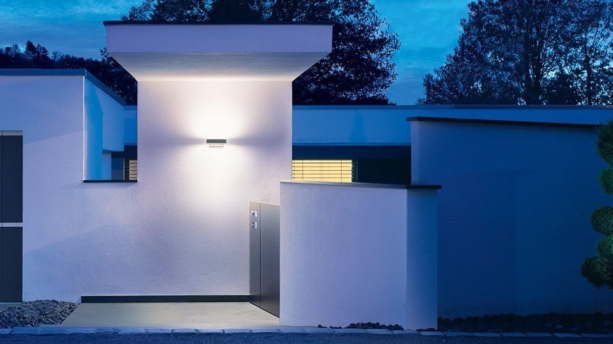 steinel LED Außen-Wandleuchte Steinel Außenleuchte L 810 SC Anthrazit Up- &, Inkl. Leuchtmittel, Dimmbar mit Bewegungsmelder Smart Home-fähig Up- & Downlight