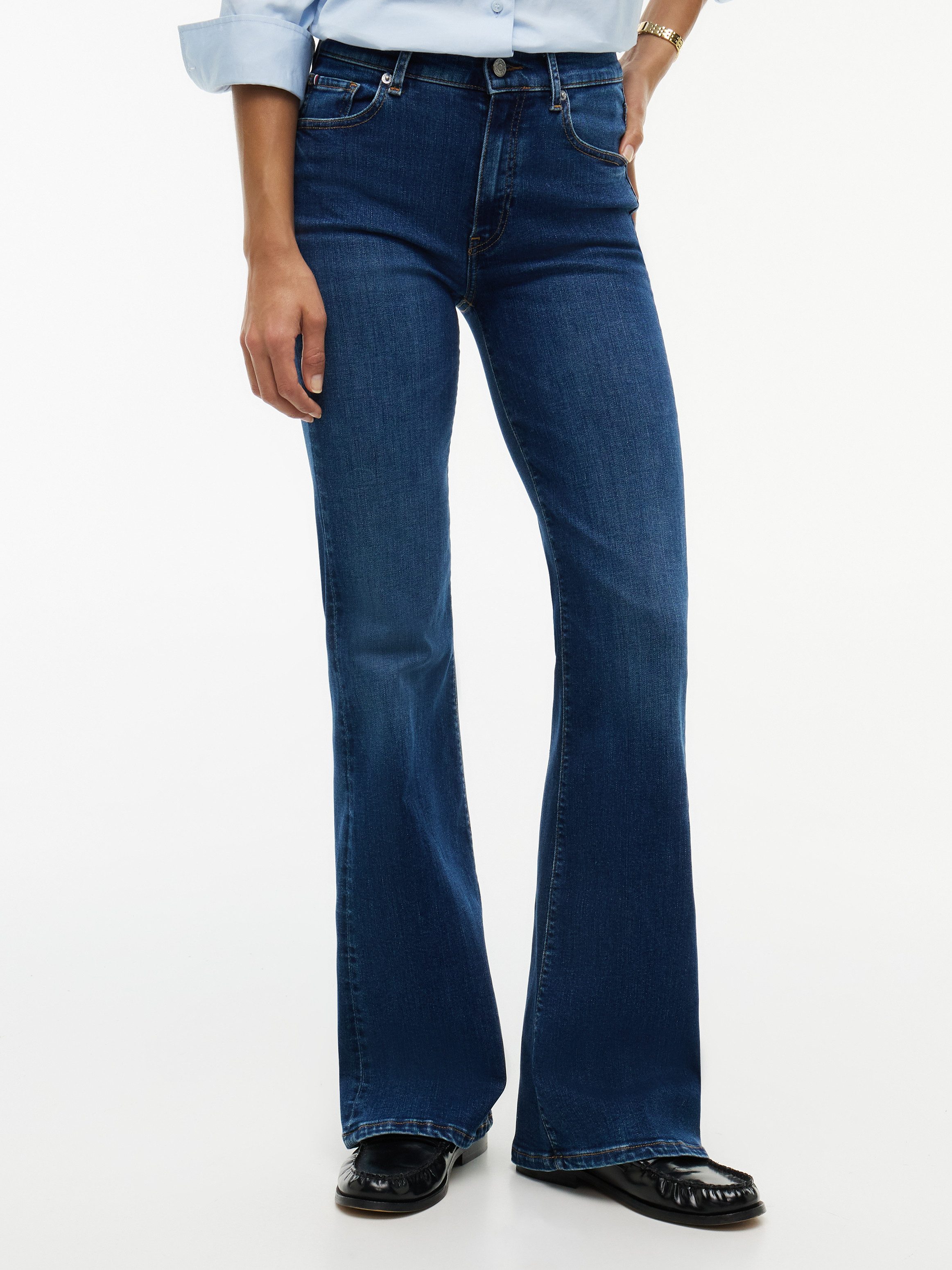 Tommy Hilfiger Bootcut-Jeans LUNA MID RISE FLARE ESSENTIAL Baumwollmischung, in ausgestellter Form, mid waist