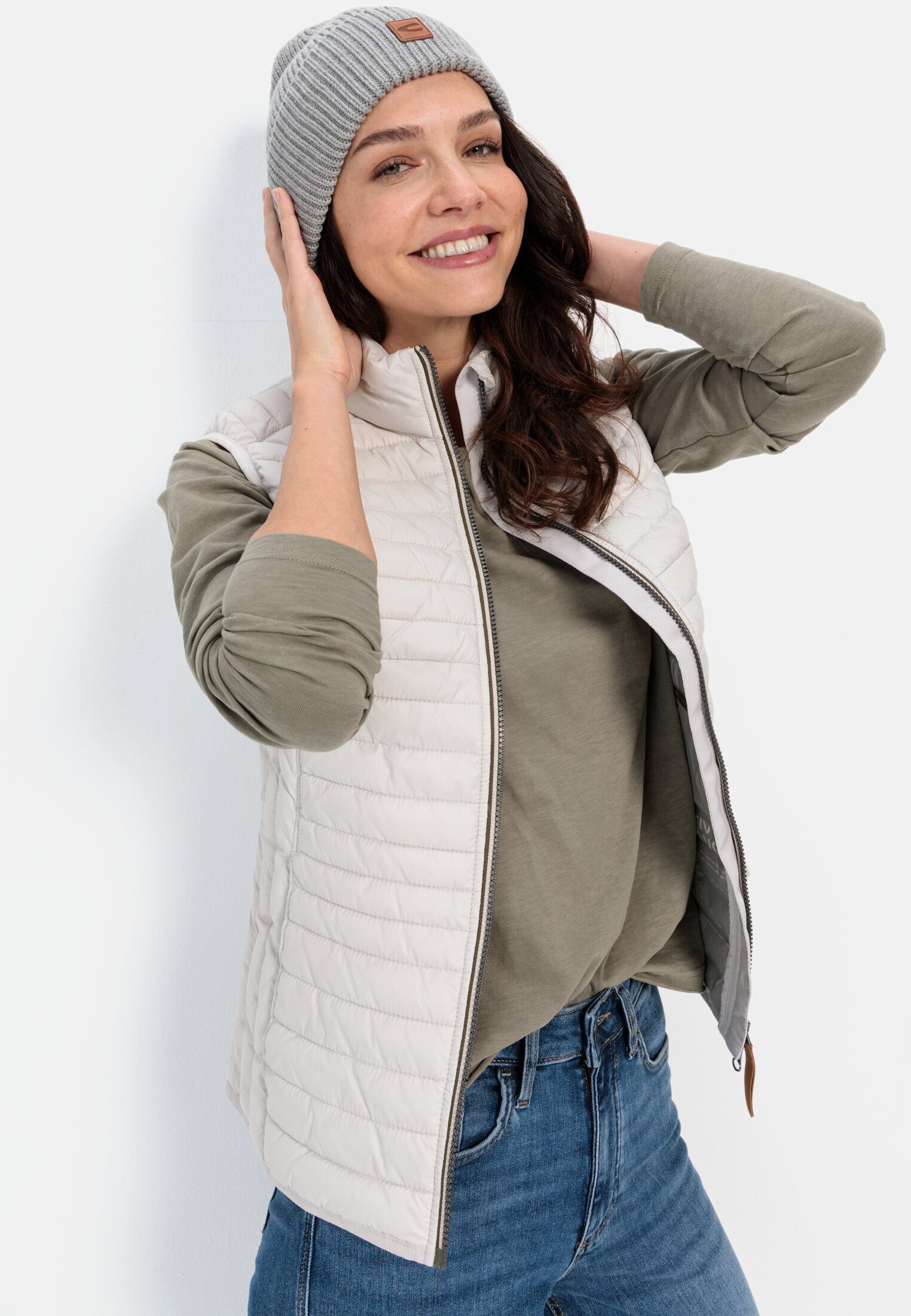 camel active Steppweste aus recyceltem Polyamid ärmellos Stehkragen mit Stehkragen