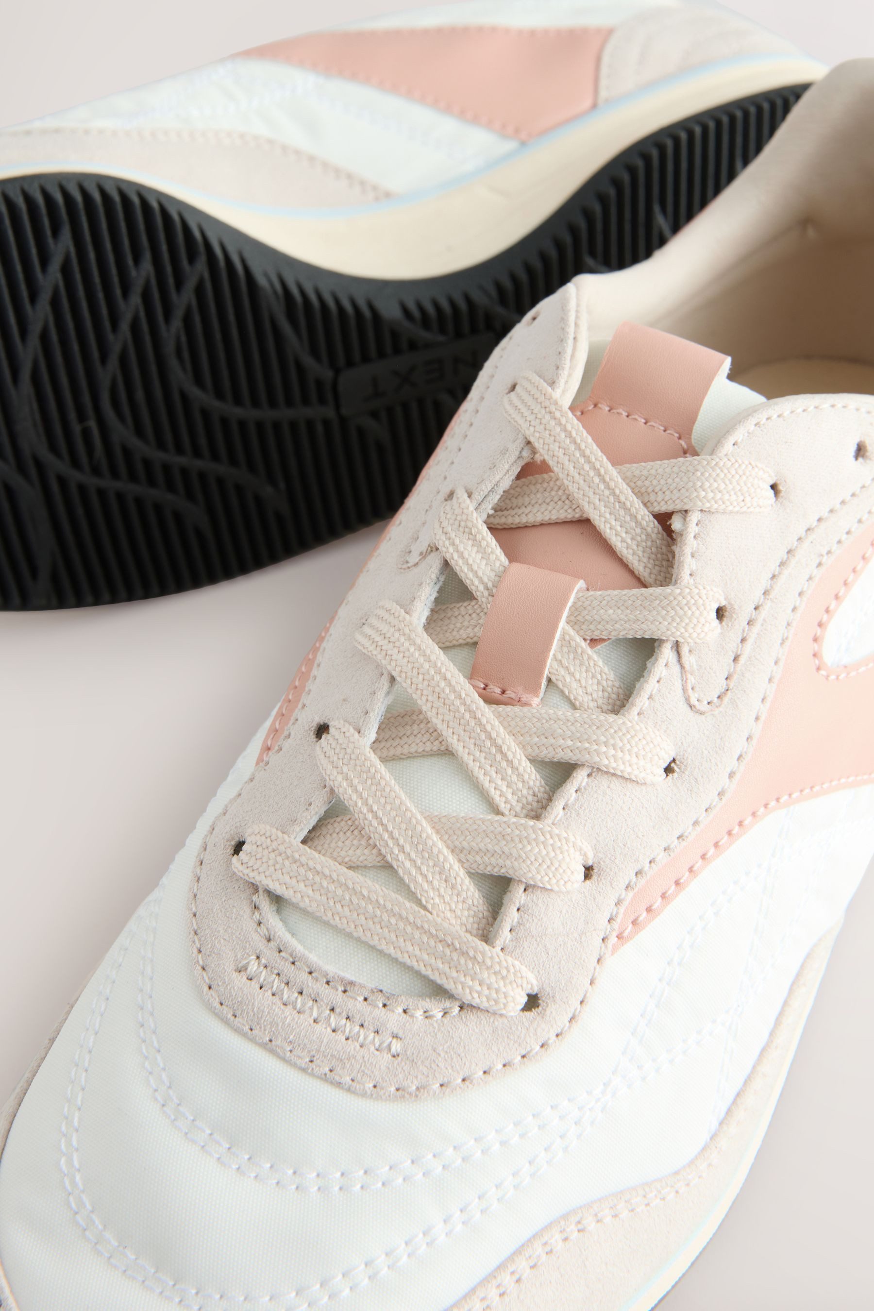 Next Forever Comfort® Schnürsneaker mit Bahnendetail Sneaker (1-tlg)