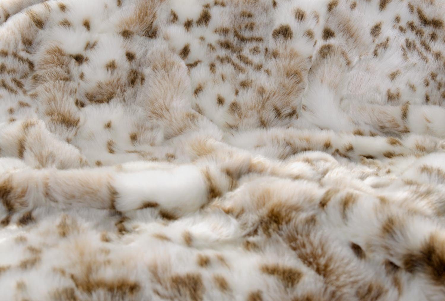 Wohndecke Felldecke (Kunstfell) "Schneeleopard", Wohnen und Accessoires GmbH & Co. KG, Pelzoptik