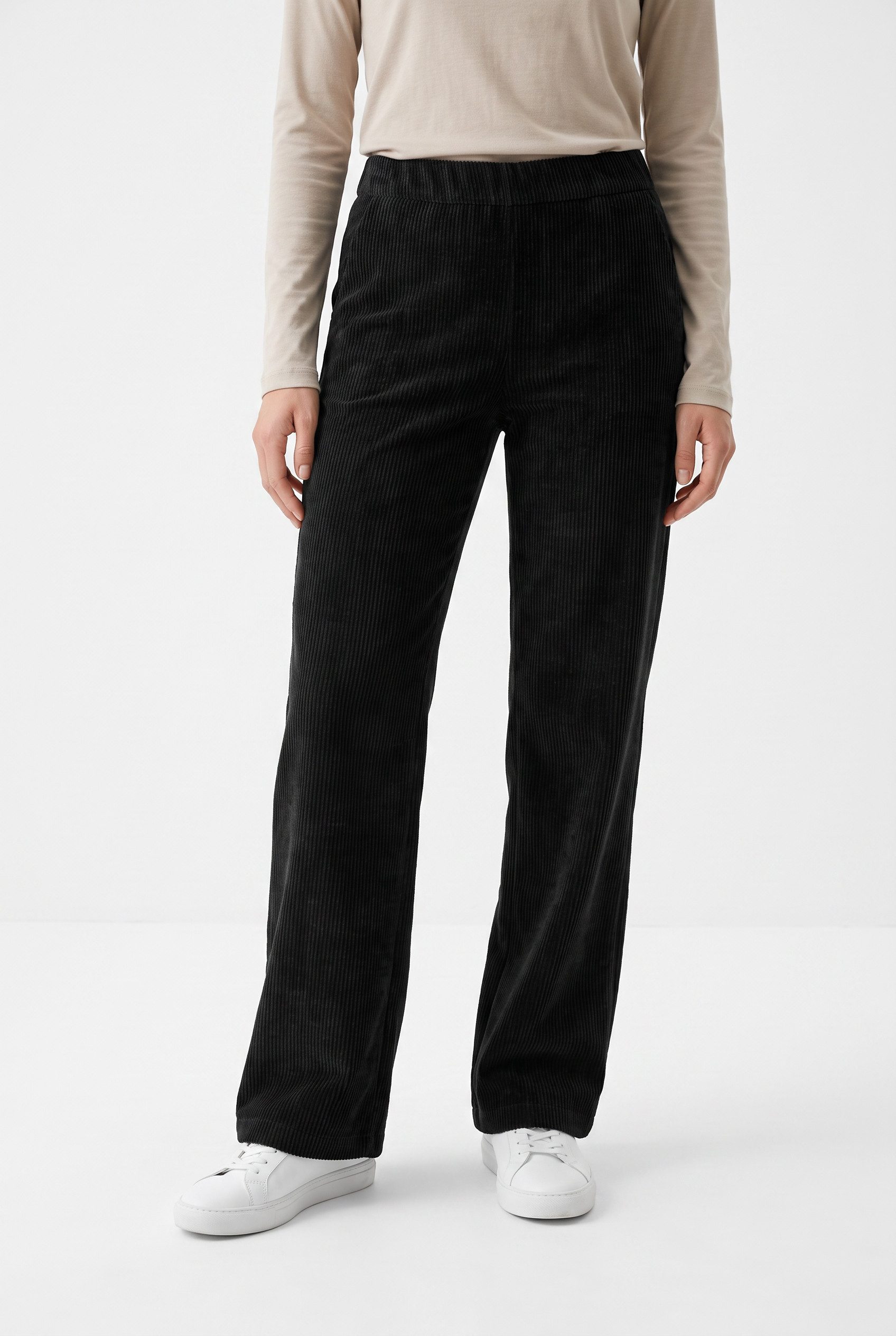MAC Cordhose CHIARA mit weitem Bein