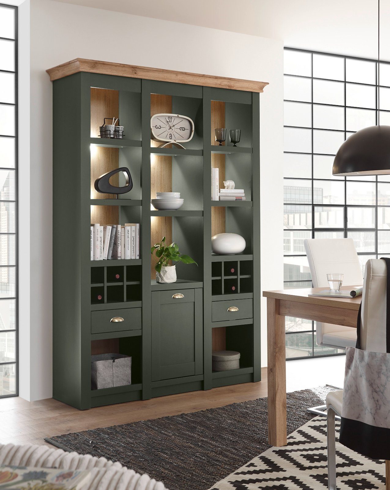 Furn.Design Buffet Norwich (Buffetschrank in dunklem grün mit Wotan Eiche, 147 x 207 cm) Landhausstil