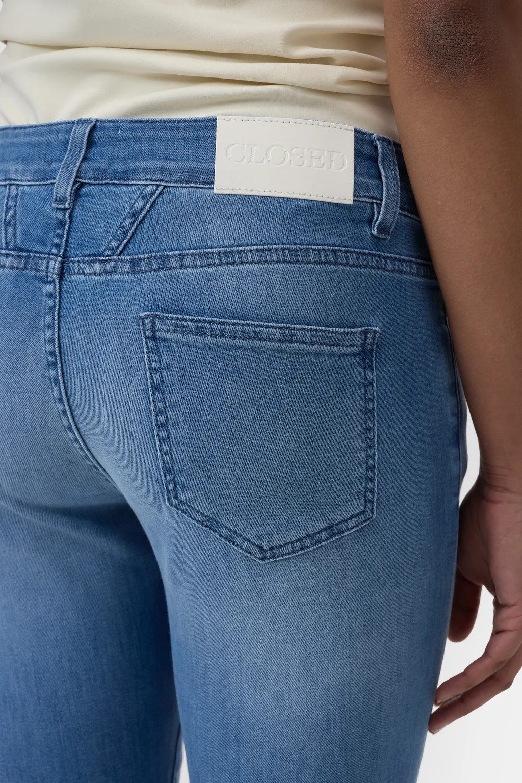 CLOSED Chinohose Baker