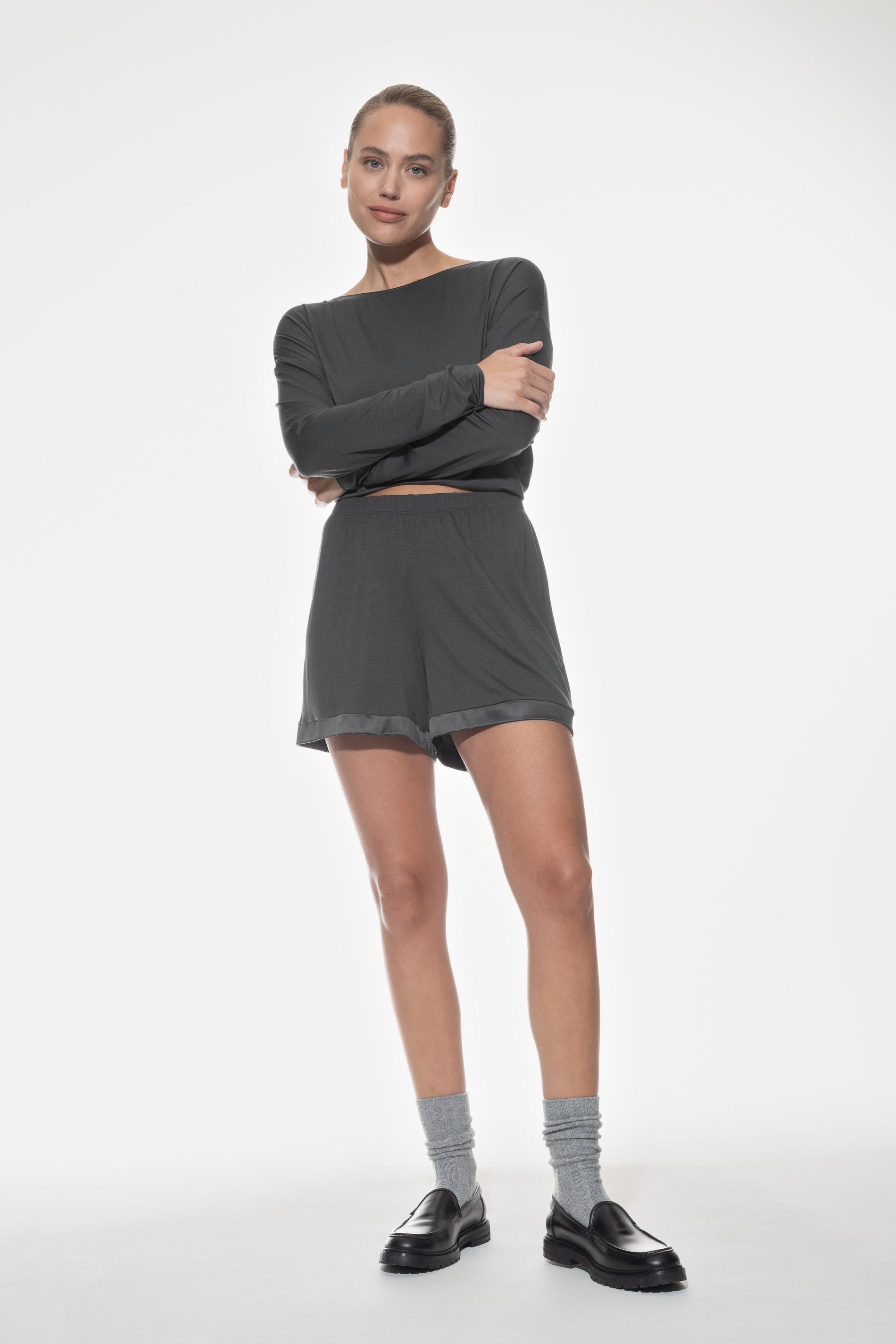 Mey Schlafhose Mey Damen Shorts Serie Pure Chic Uni Shorts (1-tlg)