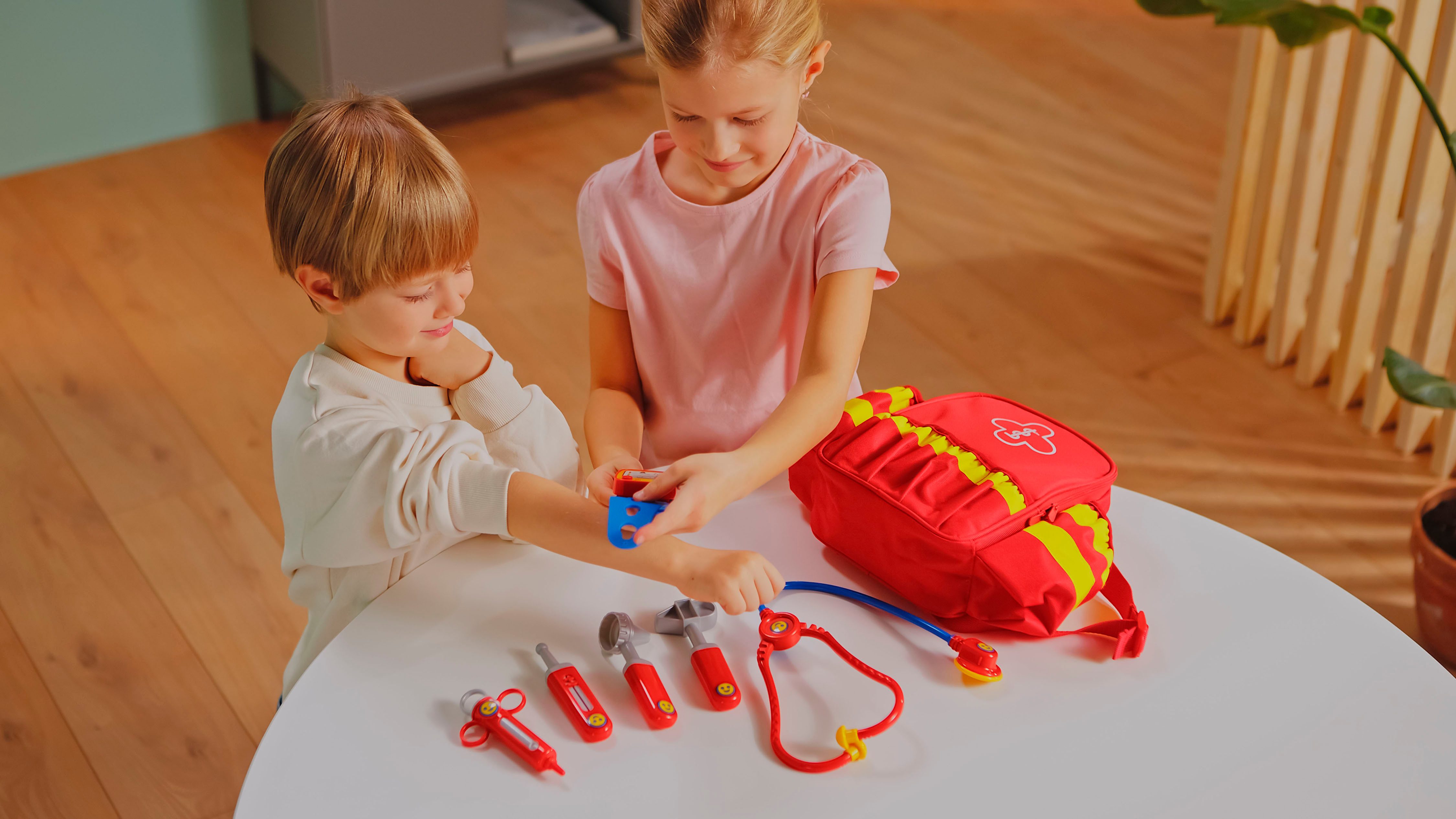 Klein Spielzeug-Arztkoffer Rescue Backpack