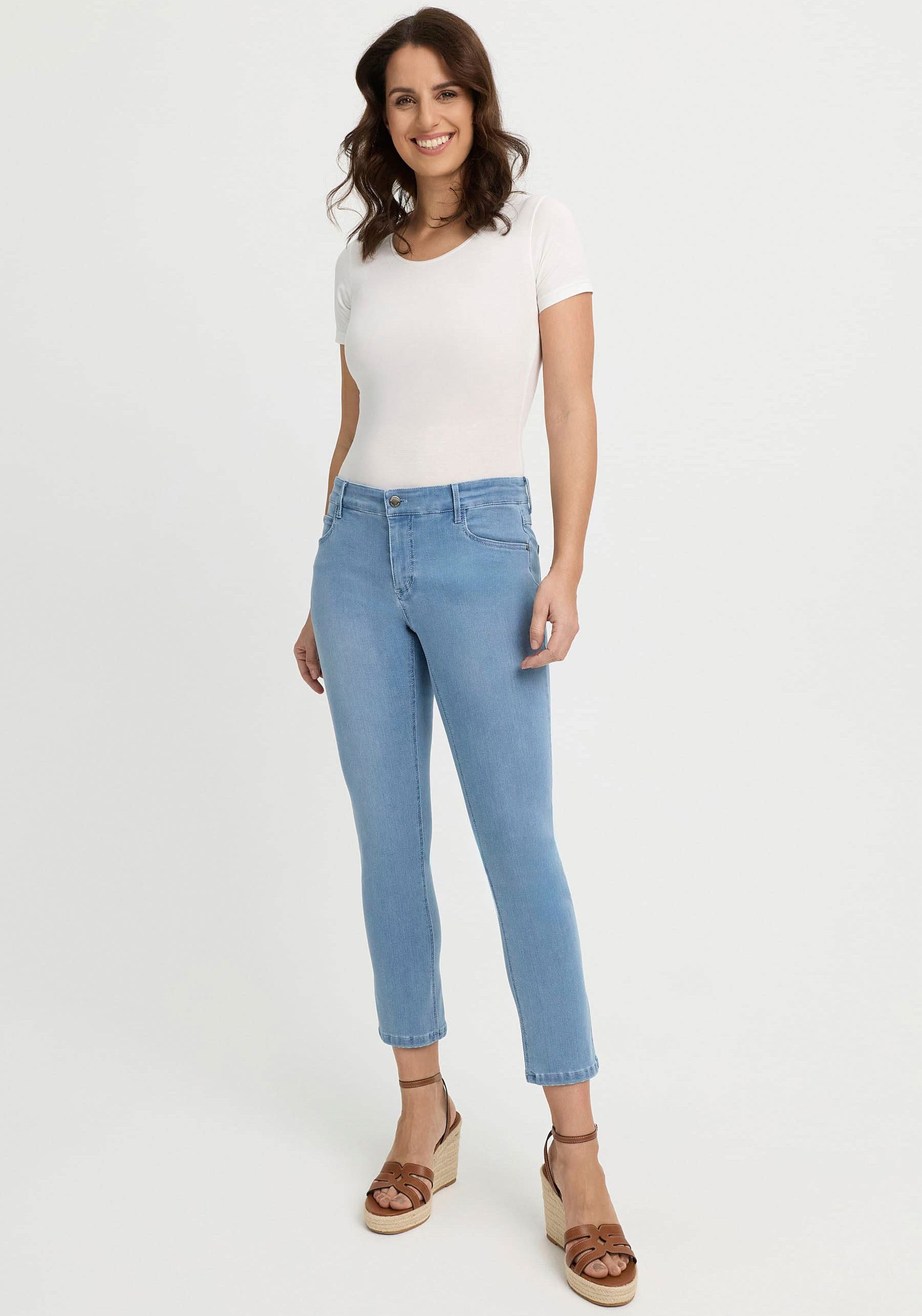 wonderjeans Skinny-fit-Jeans mit Logostickerei