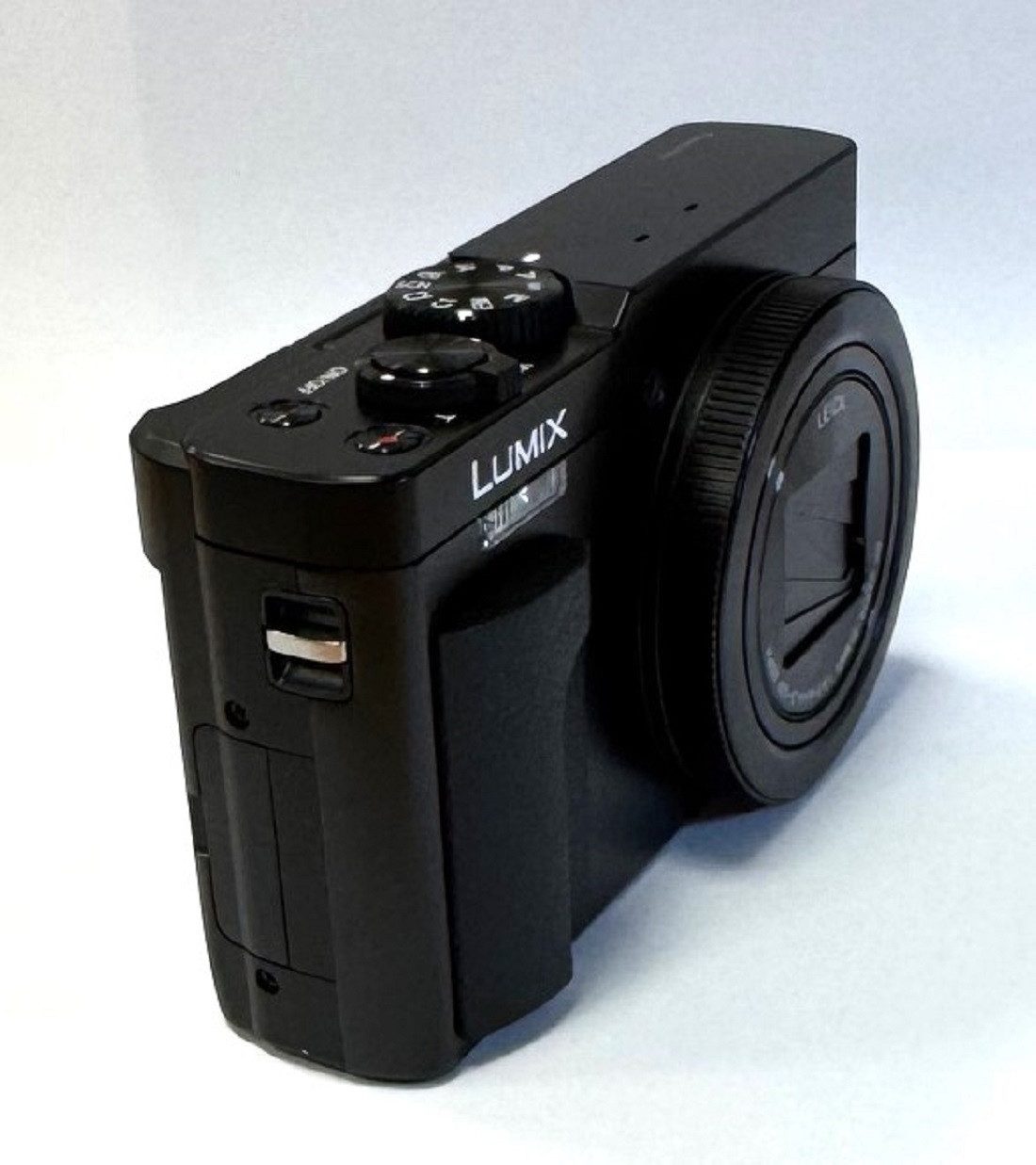 Panasonic DC-TZ99 schwarz Digitalkamera Kompaktkamera