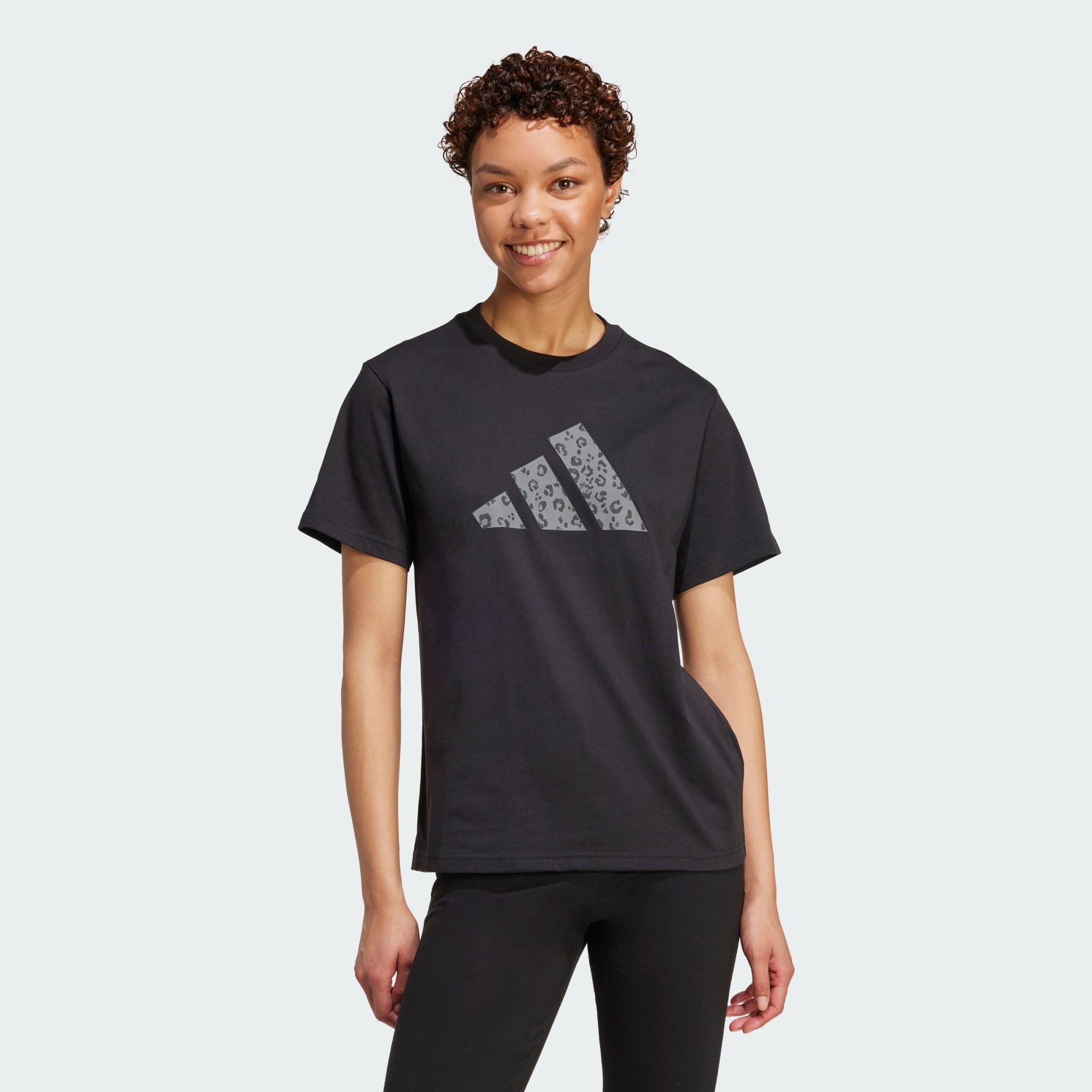 adidas Sportswear T-Shirt T-SHIRT MIT GRAFIK (1-tlg) günstig online kaufen