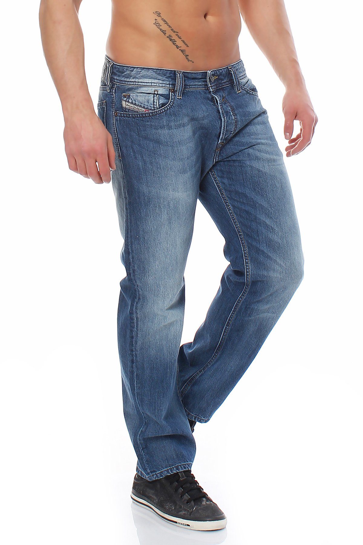 0RB04 Blau, Waykee Anteil Dezenter 5-Pocket-Style, Diesel Stretch ohne Regular-fit-Jeans Herren Used-Look,
