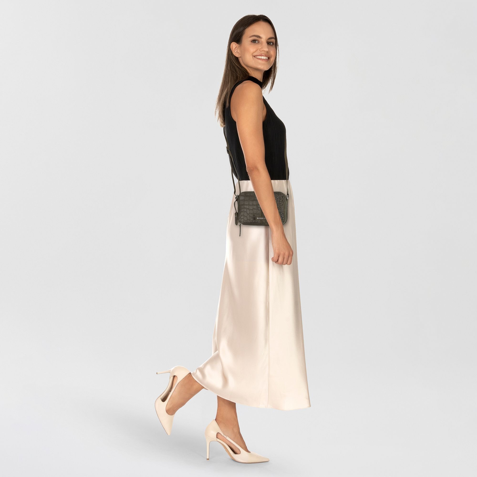 Burkely Umhängetasche Cool Colbie, Leder