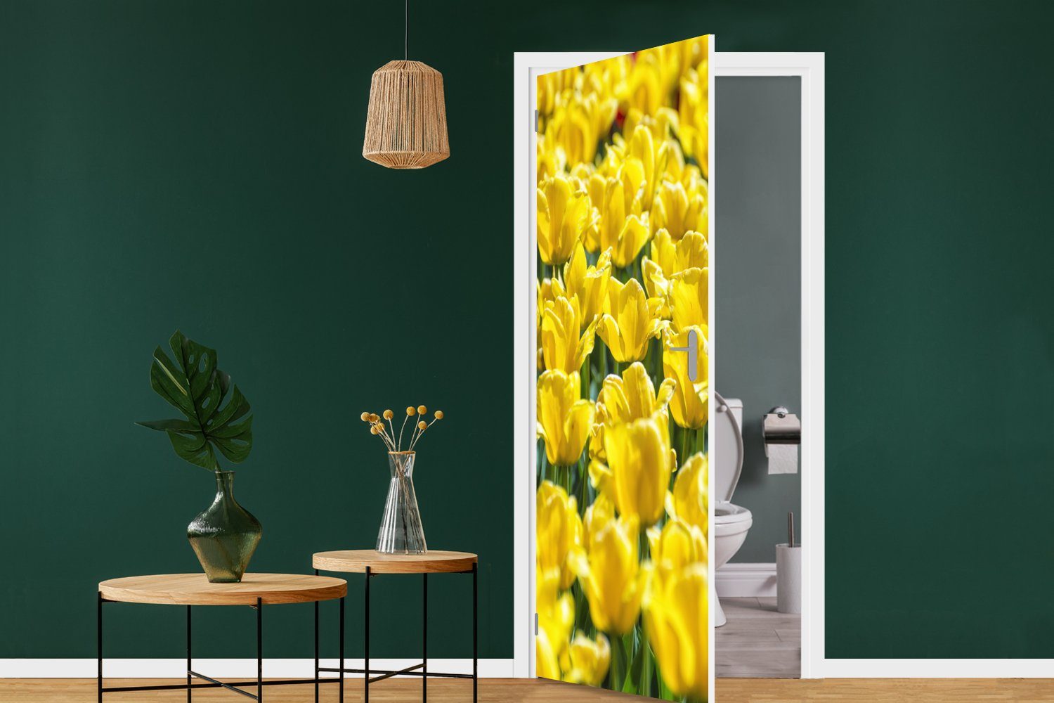 MuchoWow Türtapete mit 75x205 Türaufkleber, St), Tür, gelben cm Fototapete Tulpenfeld Matt, Tulpen, (1 für bedruckt