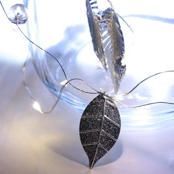 MARELIDA LED-Lichterkette Draht mit silbernen Blättern und Perlen 20 warmweiße LED Batterie, 20-flammig