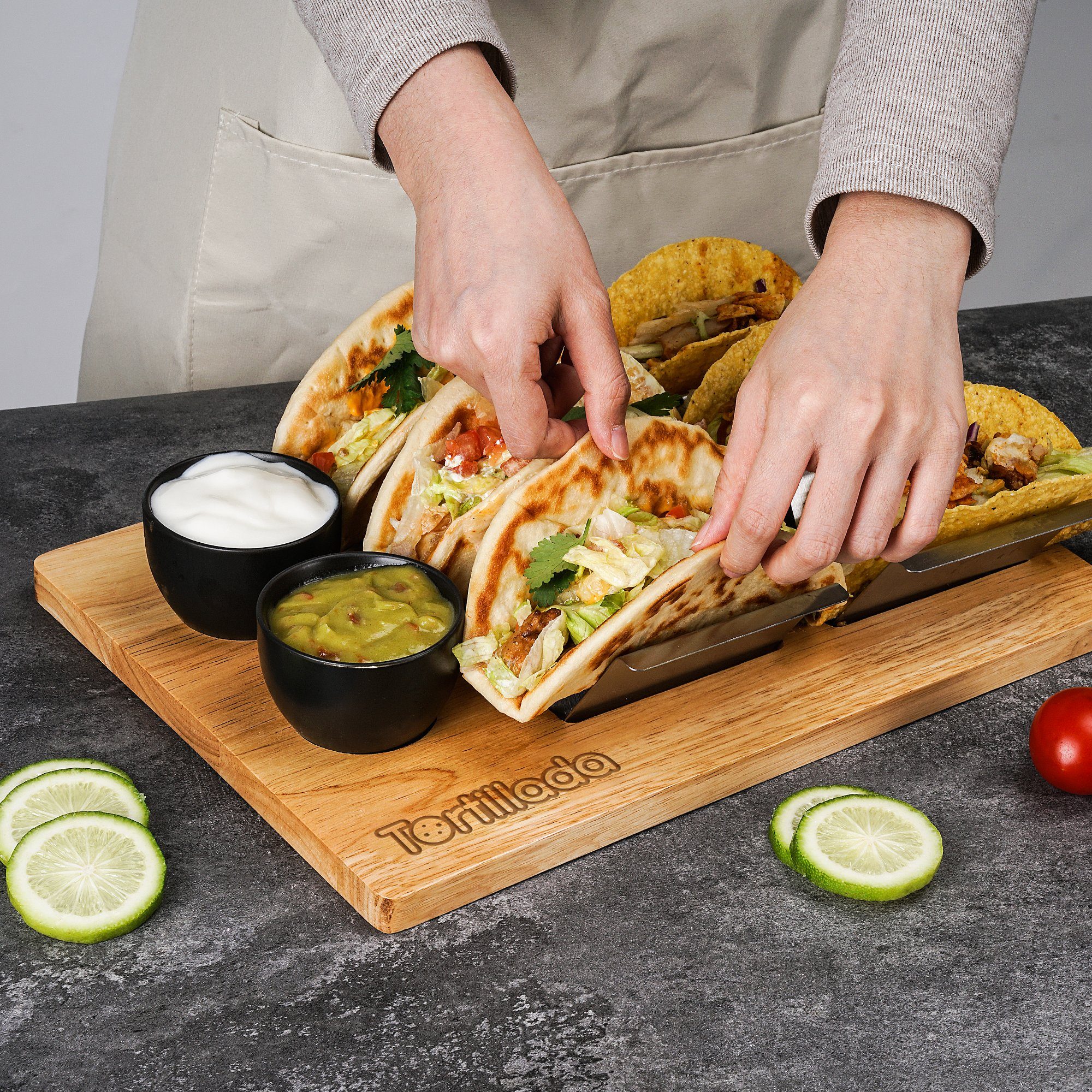 Tortillada Tortillaform Taco- und Hotdog-Halter mit Servierbrett, (Set), für bis zu 6 Tacos, mit Servierbrett und Dipschalen – Bild 4 von 5
