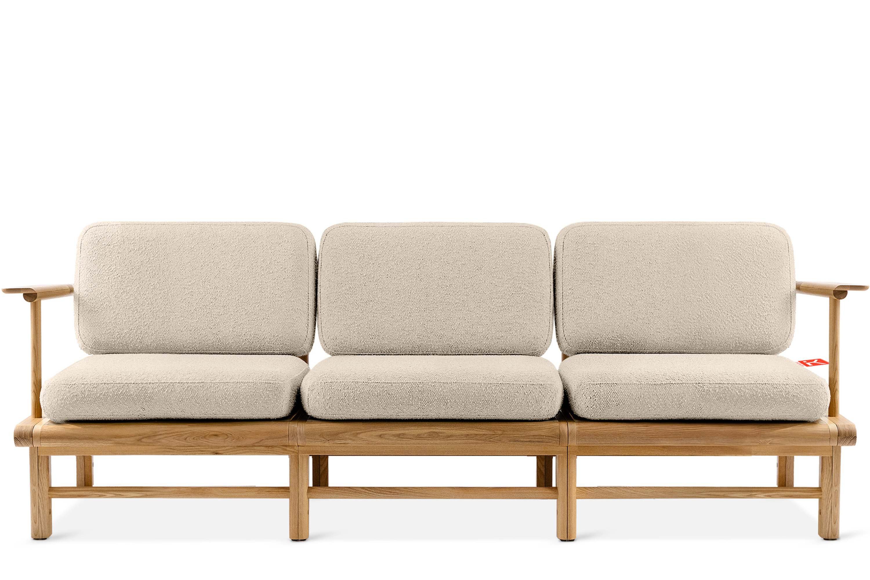 Konsimo Sofa ATREDA Gartensofa 3-Sitzer, hergestellt in der EU, Massivholz Esche, handgefertigt, mit Kissen, Armlehnen