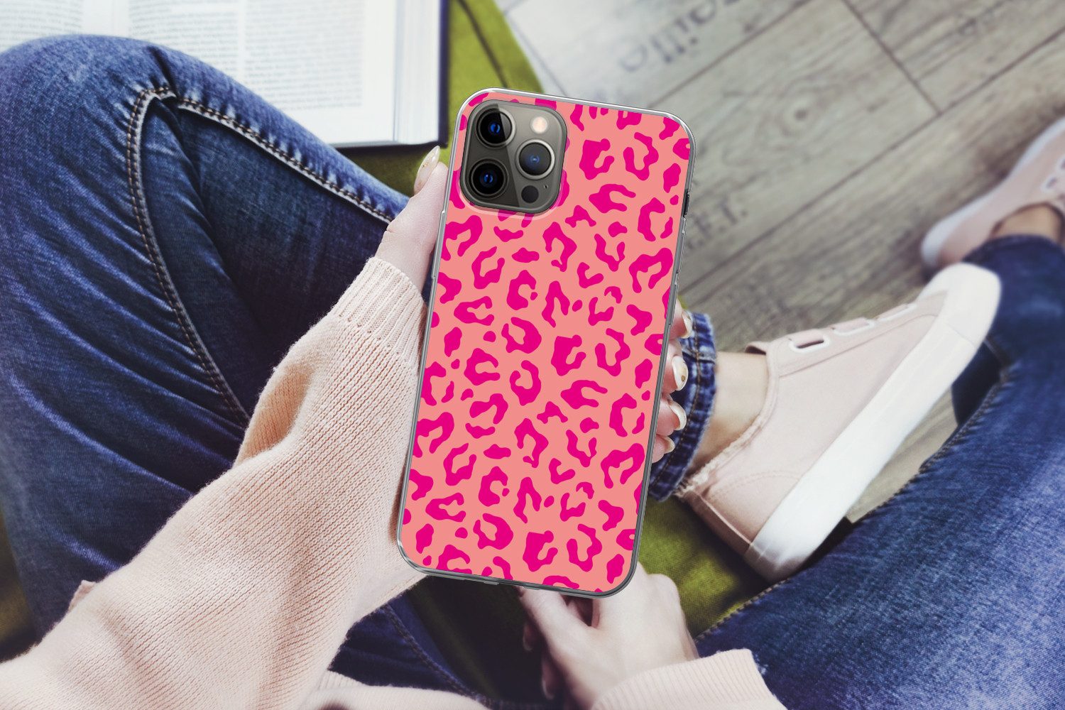 MuchoWow Handyhülle für Apple iPhone 13 Pro Pantherdruck - Rosa - Tierdruck - Minimalistis, Smartphone-Bumper, Print, Handy Schutzhülle Dünn