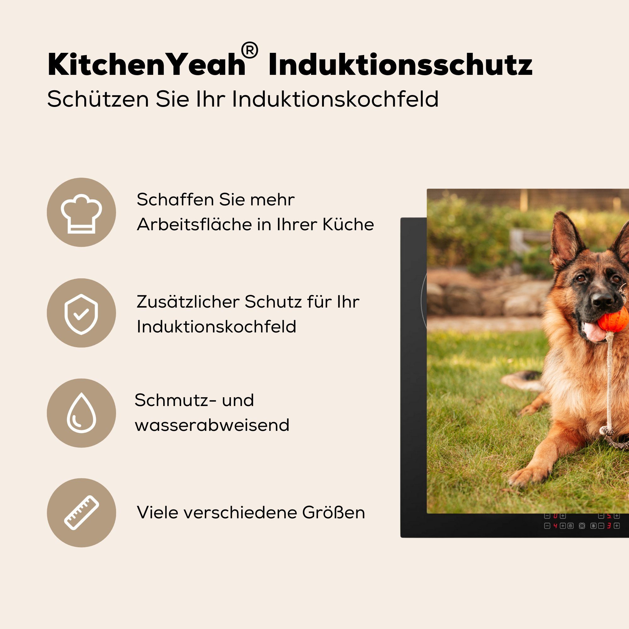 Schäferhund Deutscher MuchoWow Ceranfeldabdeckung liegend küche, die für einem Schutz Induktionskochfeld Herdblende-/Abdeckplatte Vinyl, 81x52 Ball kleinen tlg), Maul, cm, (1 im mit