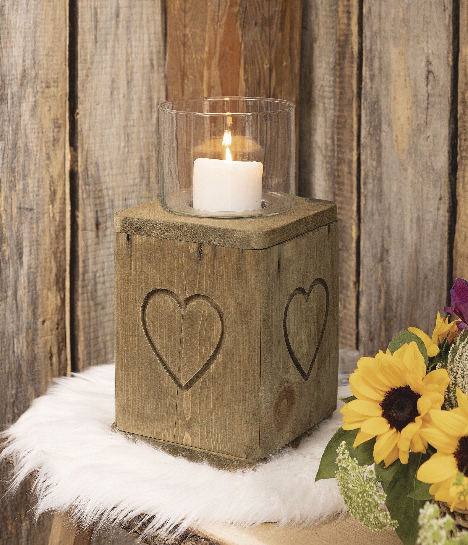 Dekoleidenschaft Windlicht "Herz", Windlichtsäule aus Holz günstig online kaufen