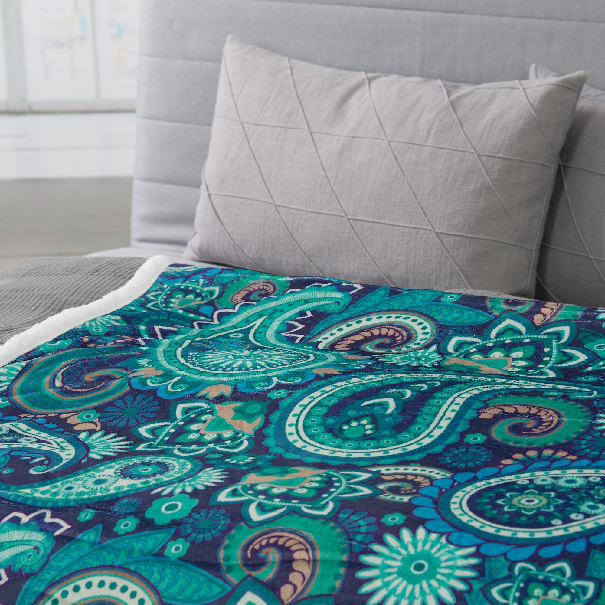 Wohndecke Paisley, HOME DREAM, 150 x 200 cm, edle farbbrillante Kuscheldecke