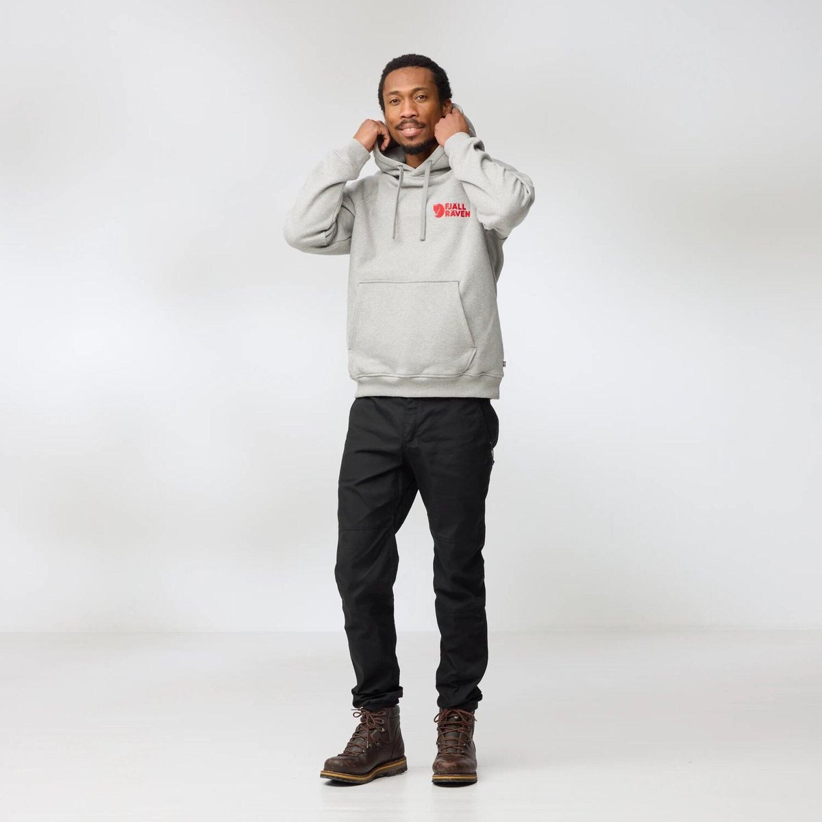 Fjällräven Sweatshirt Classic Hoodie M Kuscheliger Herren-Hoodie aus Bio-Baumwolle mit verstellbarer Kapuze