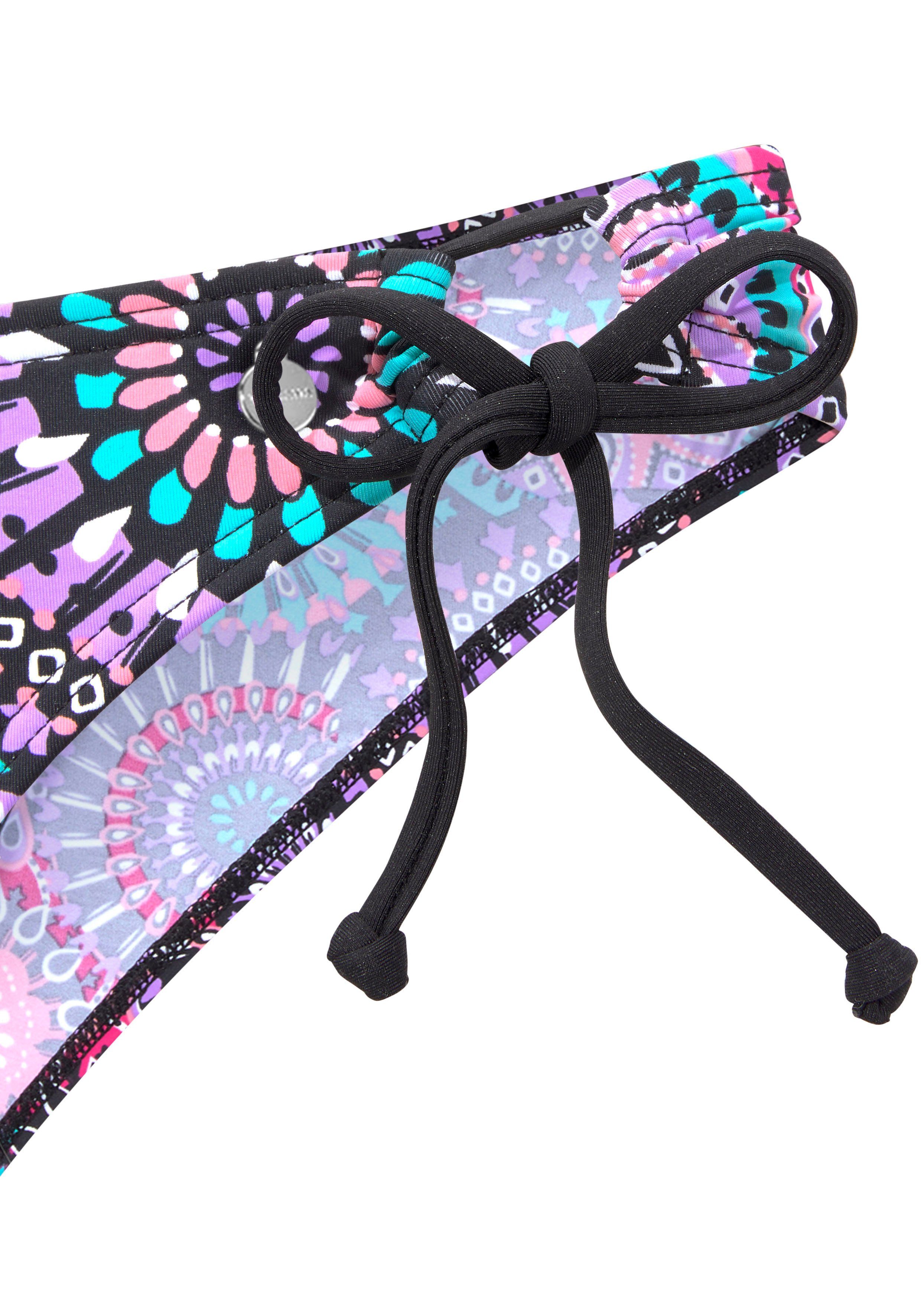 LASCANA Triangel-Bikini mit kontrastfarbigen Bändern