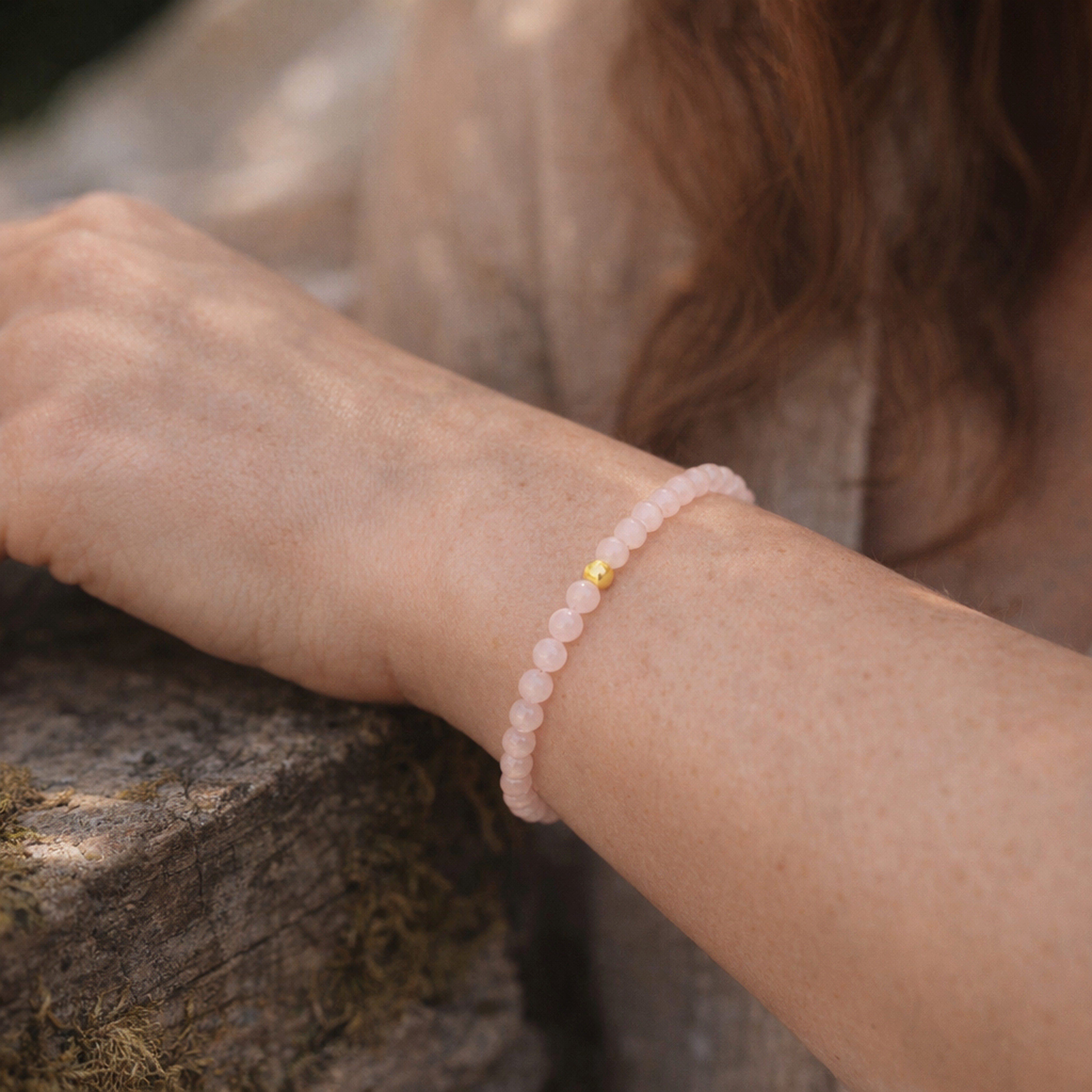 Lebensquelle Plus Armband Rosenquarz Armband 4mm Perlen – 19cm mit Silber-Goldperle