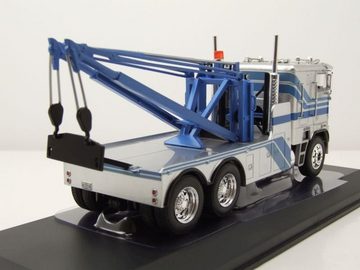 GREENLIGHT collectibles Modellauto Freightliner FLA 9664 Tow Truck 1984 silber blau Modellauto 1:43 Green, Maßstab 1:43