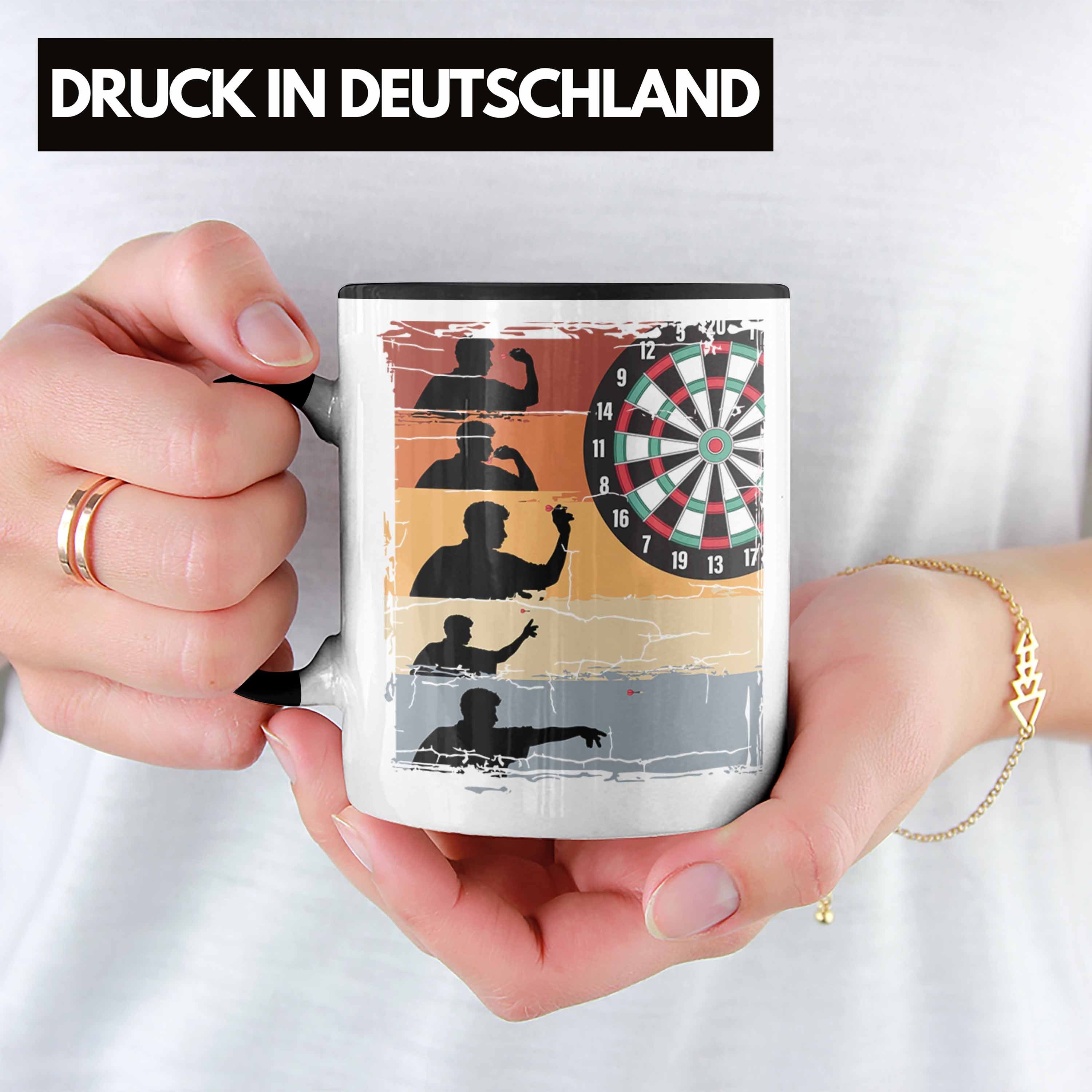 Tasse Schwarz Trendation Dart-Spieler Grafik Dartpfeil Tasse Trendation Spruch Männer Geschenkidee Dart-Spieler -