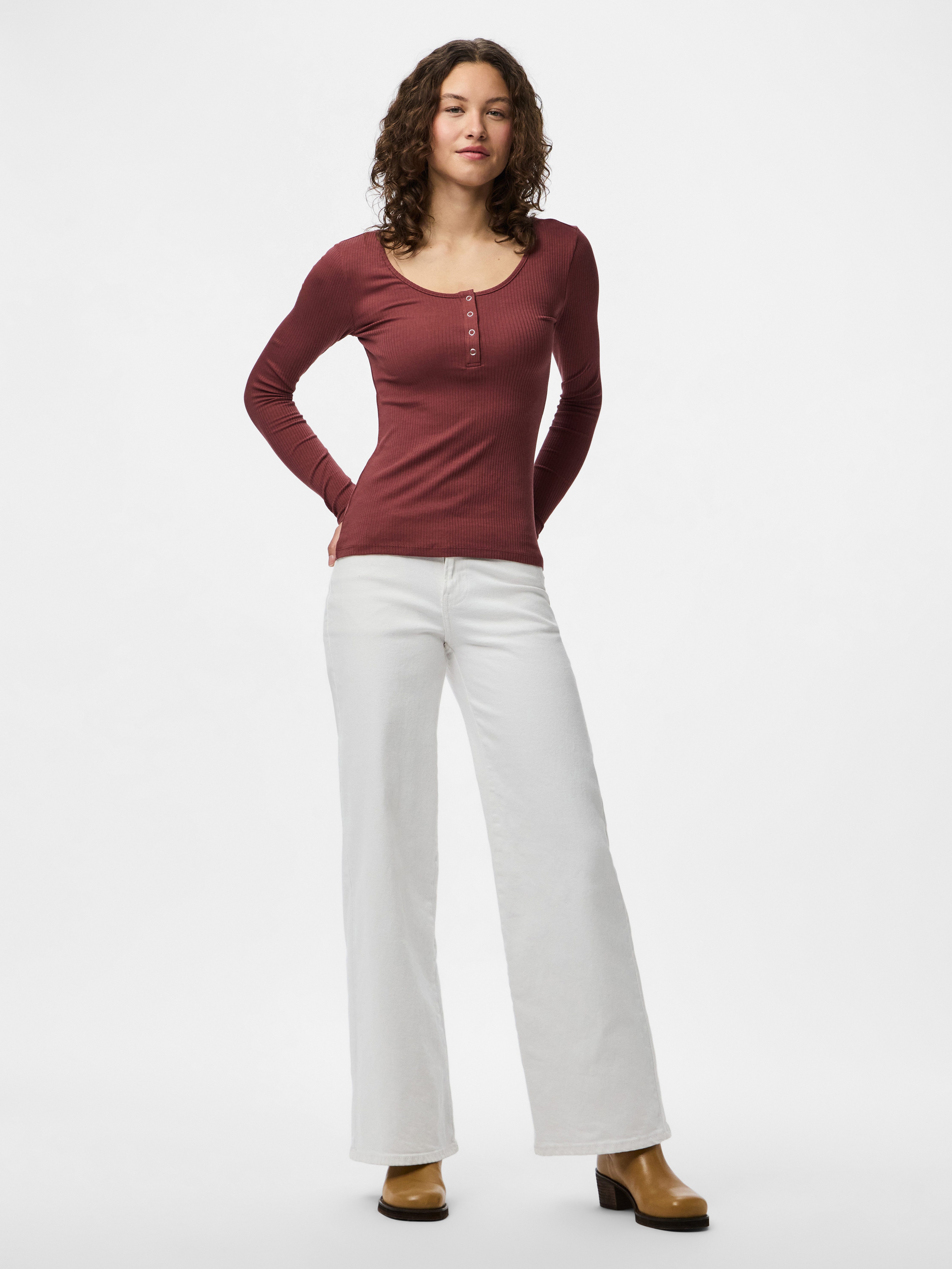 pieces Langarmshirt PCKITTE LS TOP NOOS BC Baumwollmischung, slim fit