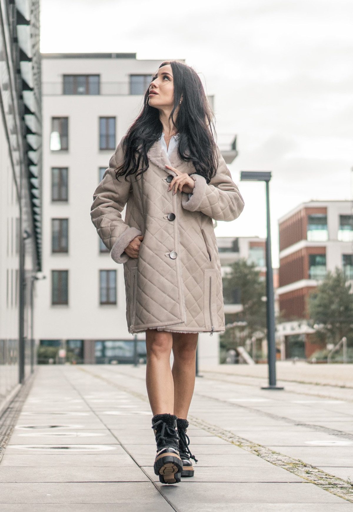 Hollert Wintermantel Lammfellmantel Monia Beige günstig online kaufen