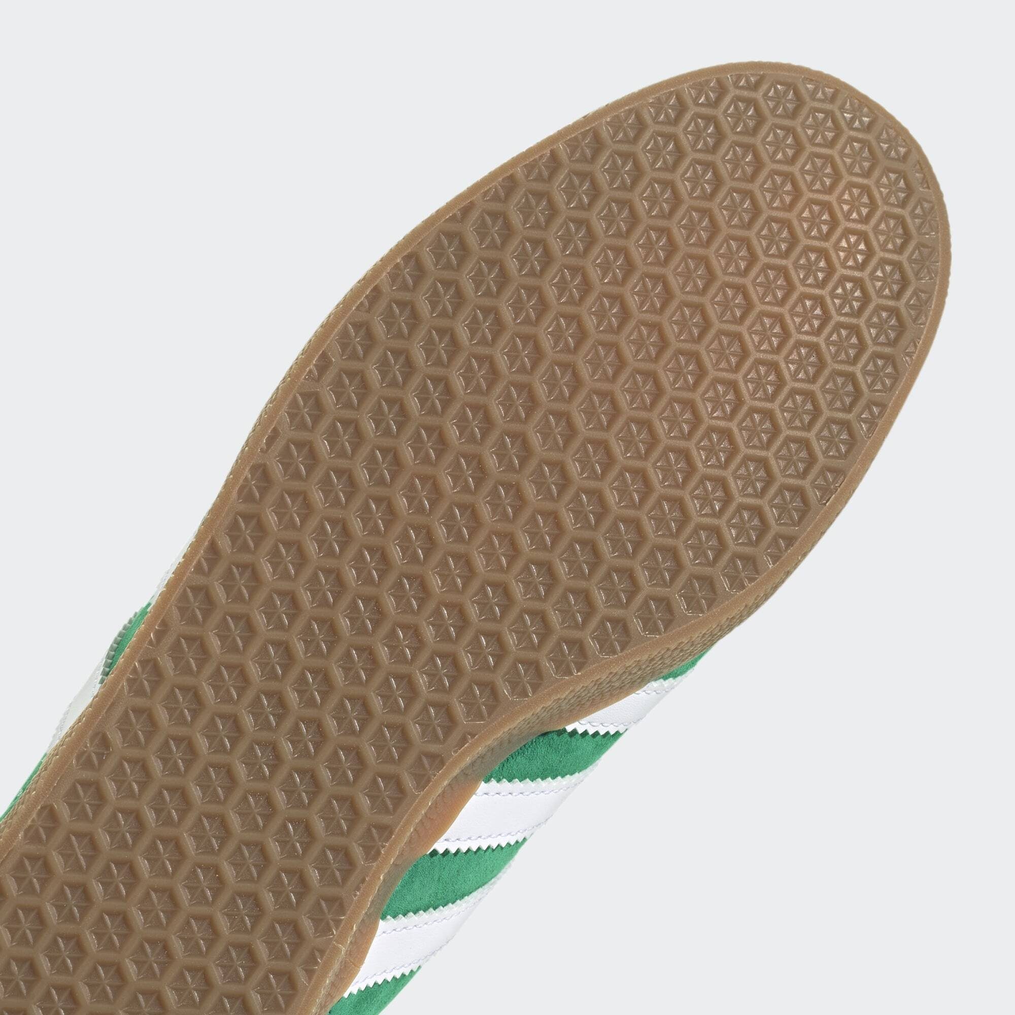 adidas Originals SCHUH / Sneaker Cloud Court Gum Green / S23 White GAZELLE