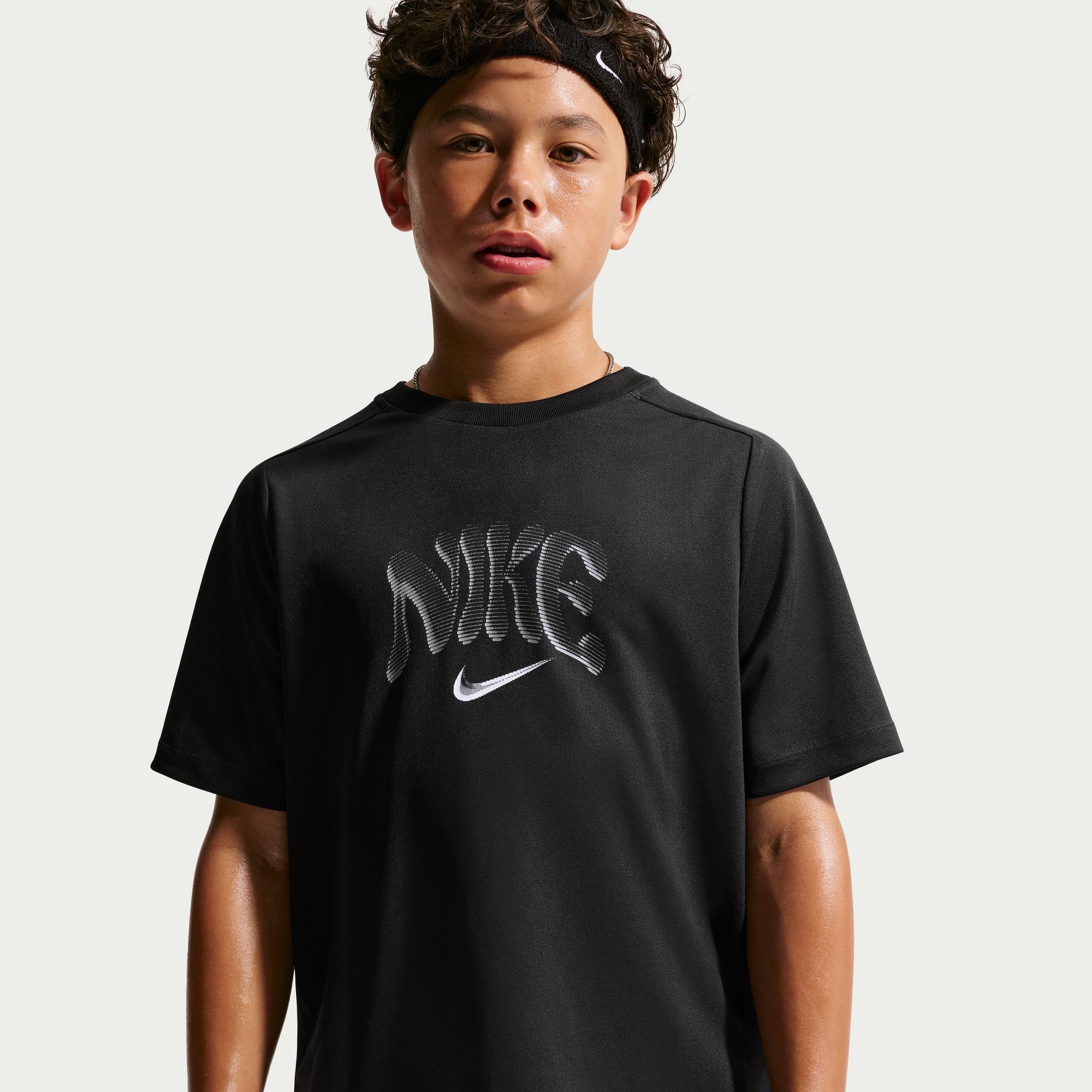Nike Trainingsshirt Nike Multi Refresh Big Kids' (Boys) Top Für Kinder und Jugendliche
