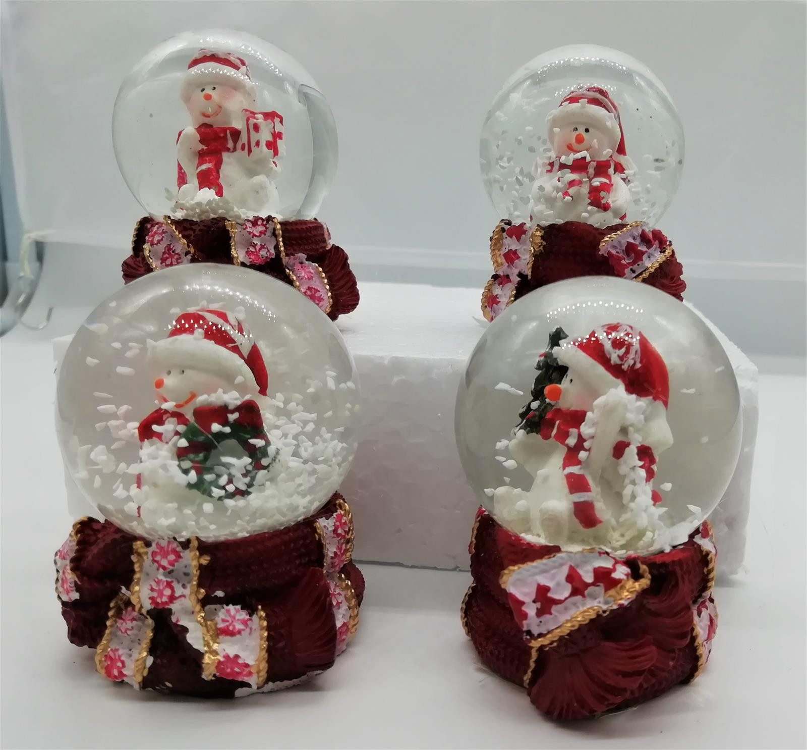 Geschenkestadl Schneekugel 4 Stück Schneekugel Schneemann 6cm Weihachten Winterdekoration Deko (4 St)