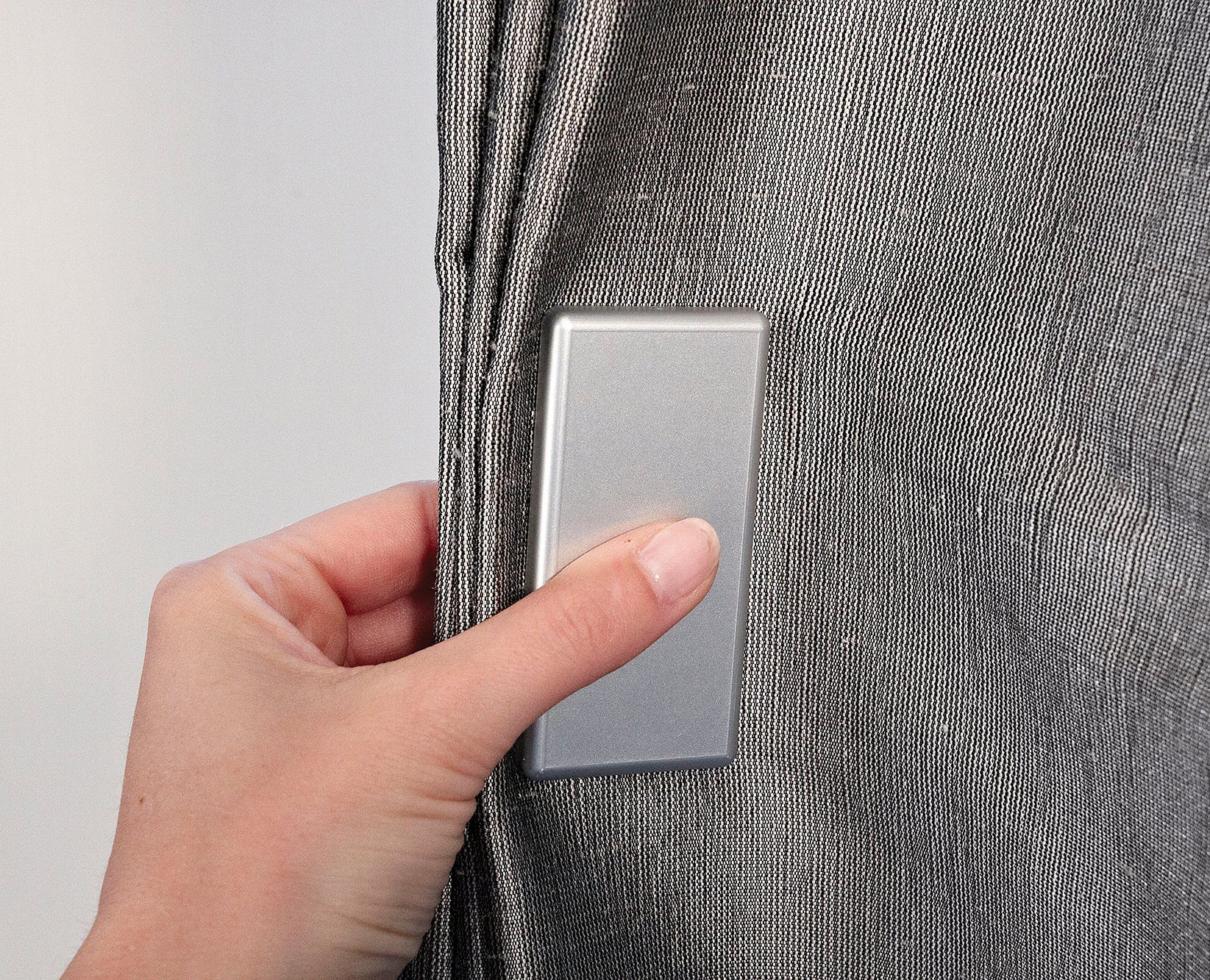 nodeko Magnethalter für Gardinen 1 Stück Magnetgriff, für Flächenvorhänge, Schiebegardinen, Rollos, als Pinnwandmagnet, stark & funktionell, Größe 4 cm x 8 cm