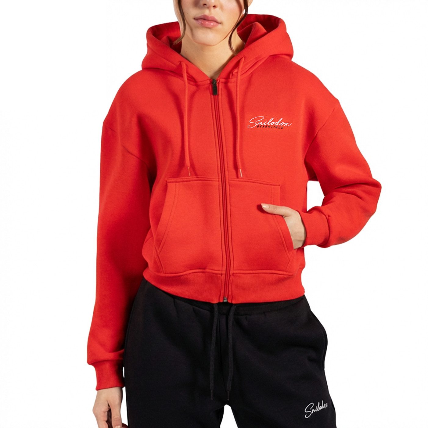 Smilodox Kapuzenstrickjacke Enara, Strickjacke mit Frontzipper und Kängurutasche, Sweatjacke gesticktes Logo weicher Stoff bequeme Kapuzenjacke Freizeit Sport